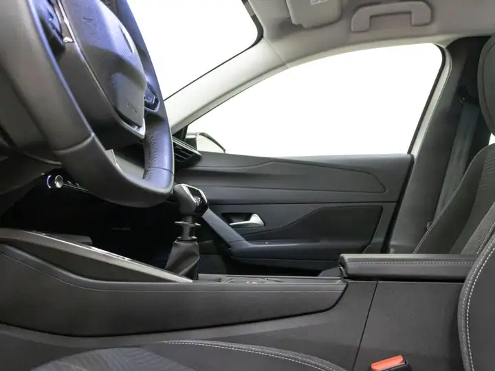 Peugeot 308 SW Active Pack Puretech S&S MAN 2022, foto 12