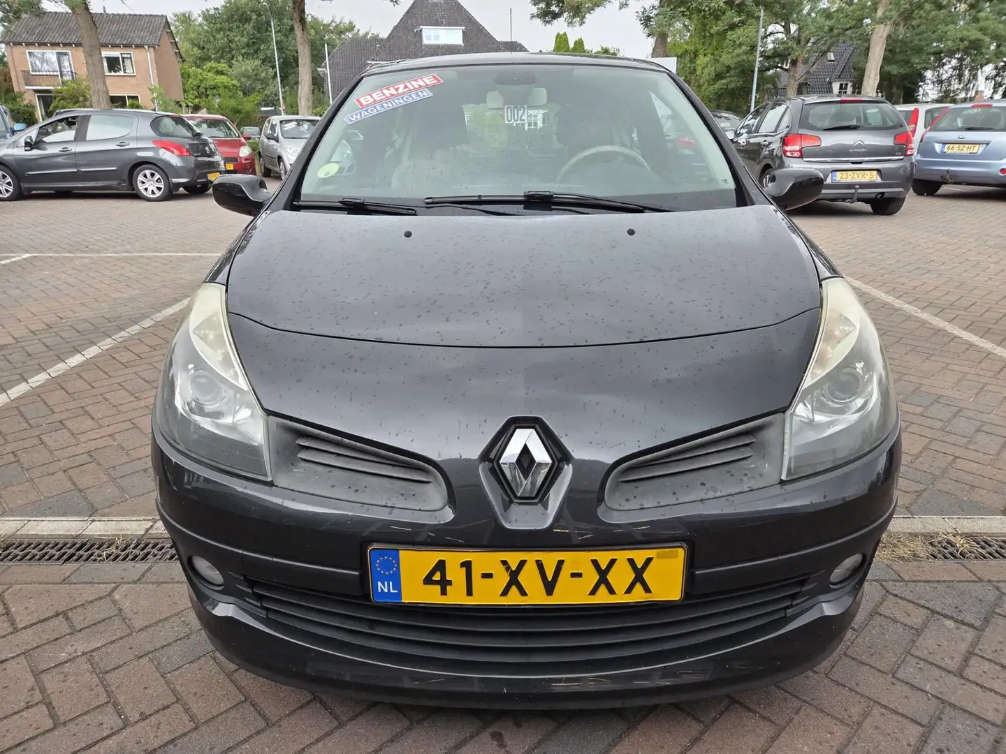 Renault Clio 2.0-16V Initiale LEUKE AUTO RIJDT EN SCHAKELT GOED Zwart - 2