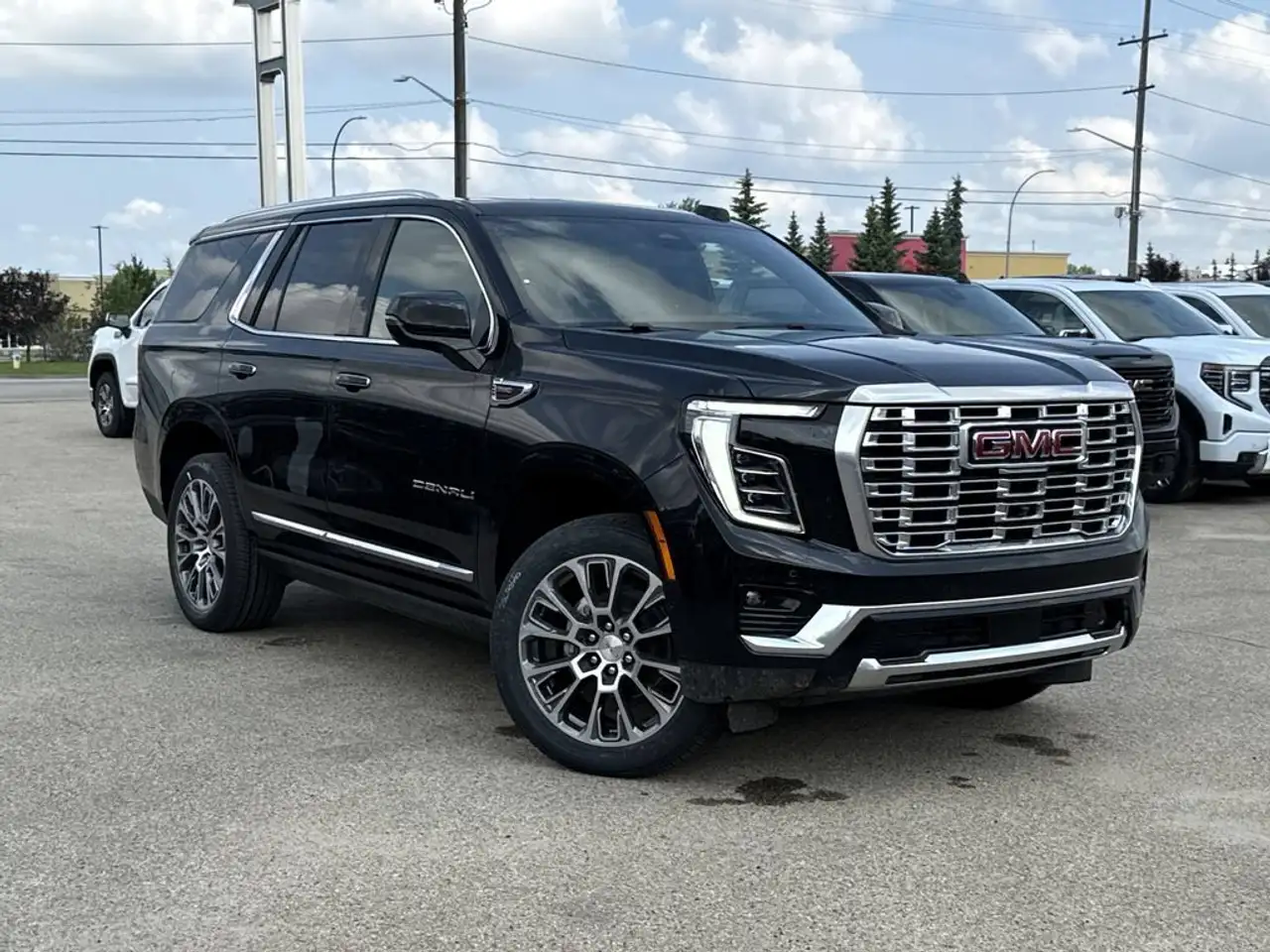 GMC Yukon снимка GMC Yukon
