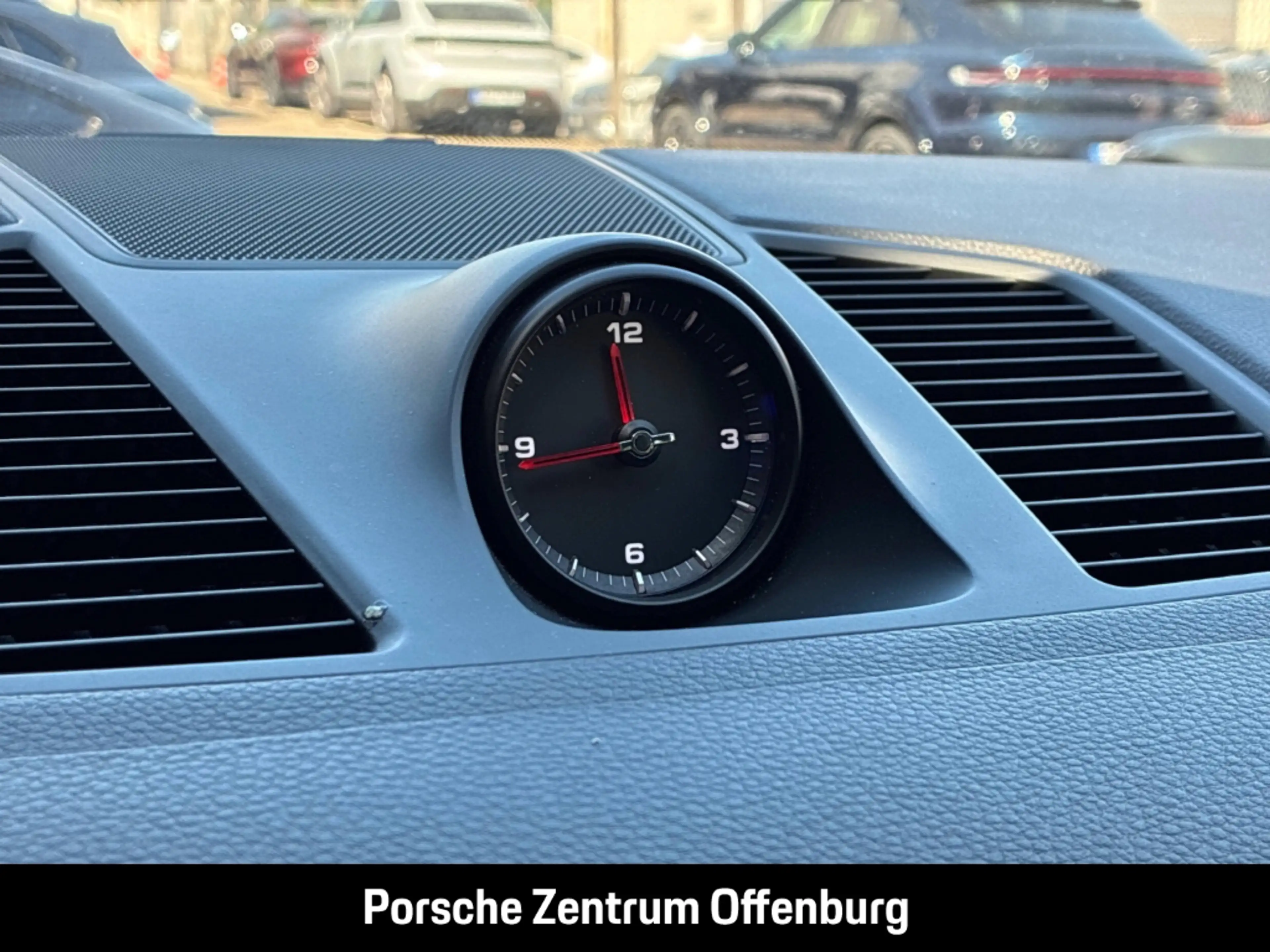 Porsche Cayenne Platinum Edition Pano Navi Memory Bose LED — photo 13