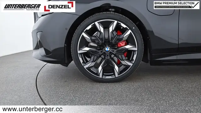 BMW M view 14