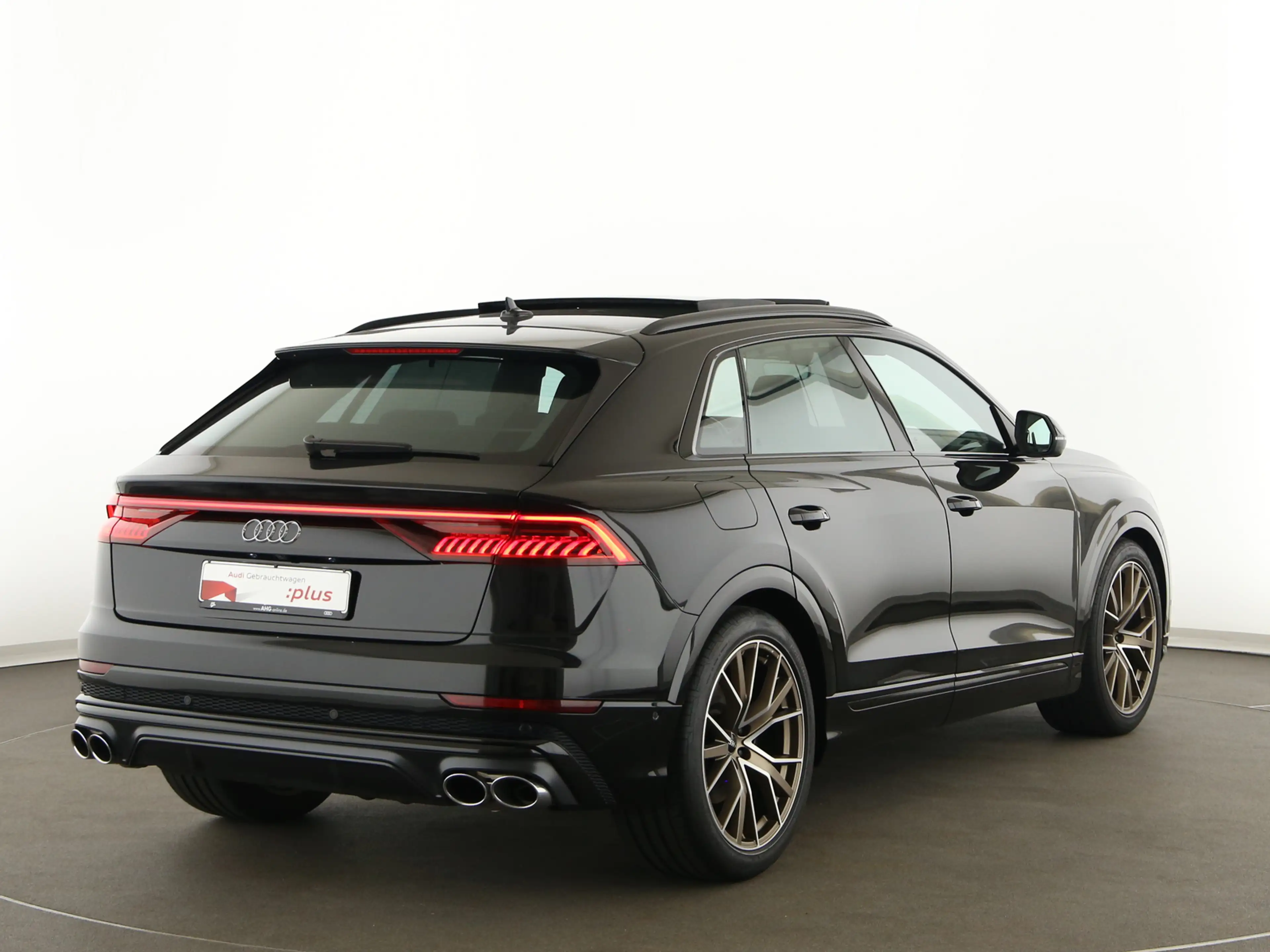 Audi SQ8 4.0 TFSI Quattro — photo 7