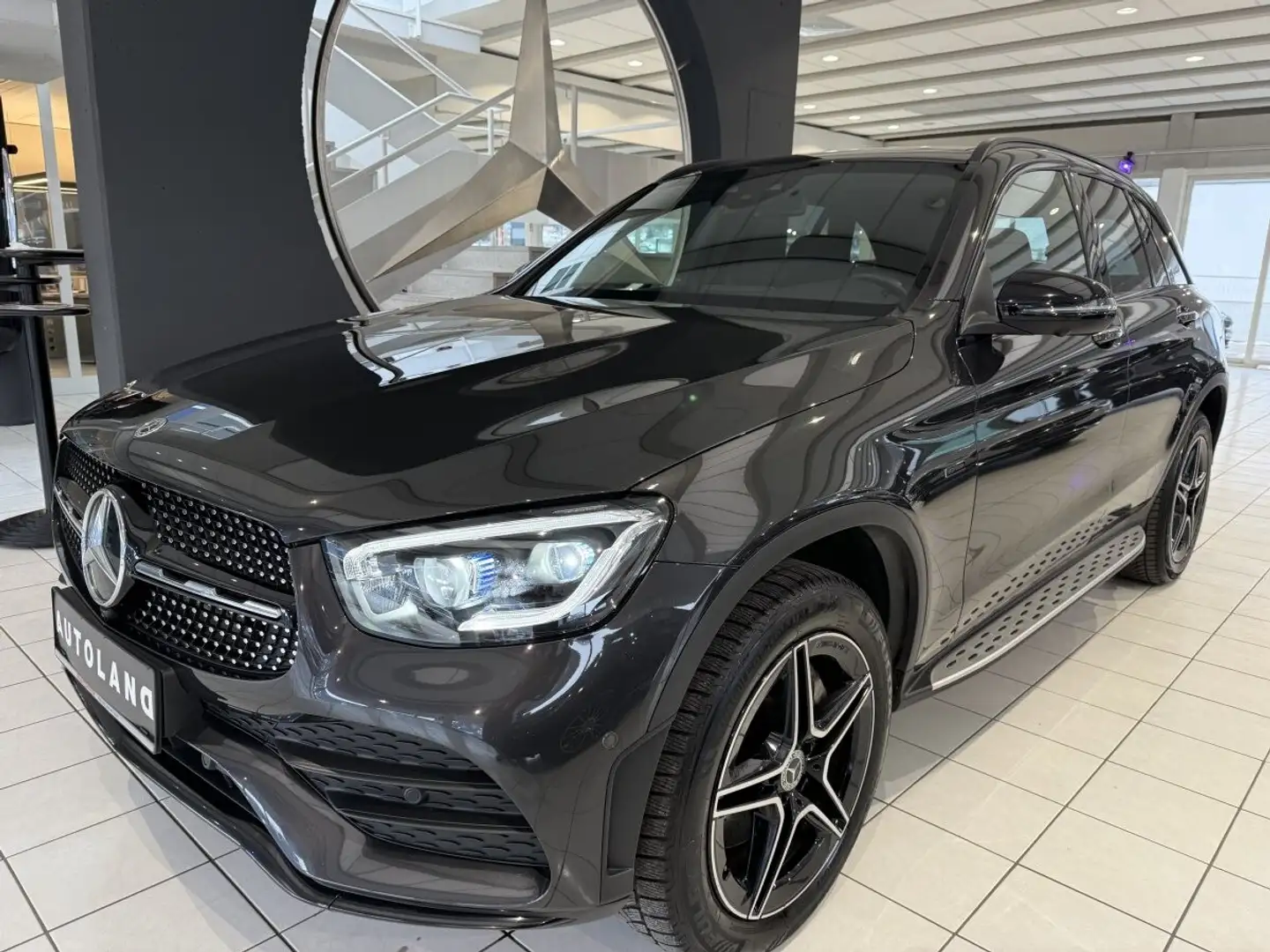 Mercedes-Benz GLC 300 de 4Matic AMG LINE Panorma,Fahrassistenzpaket Grau - 2
