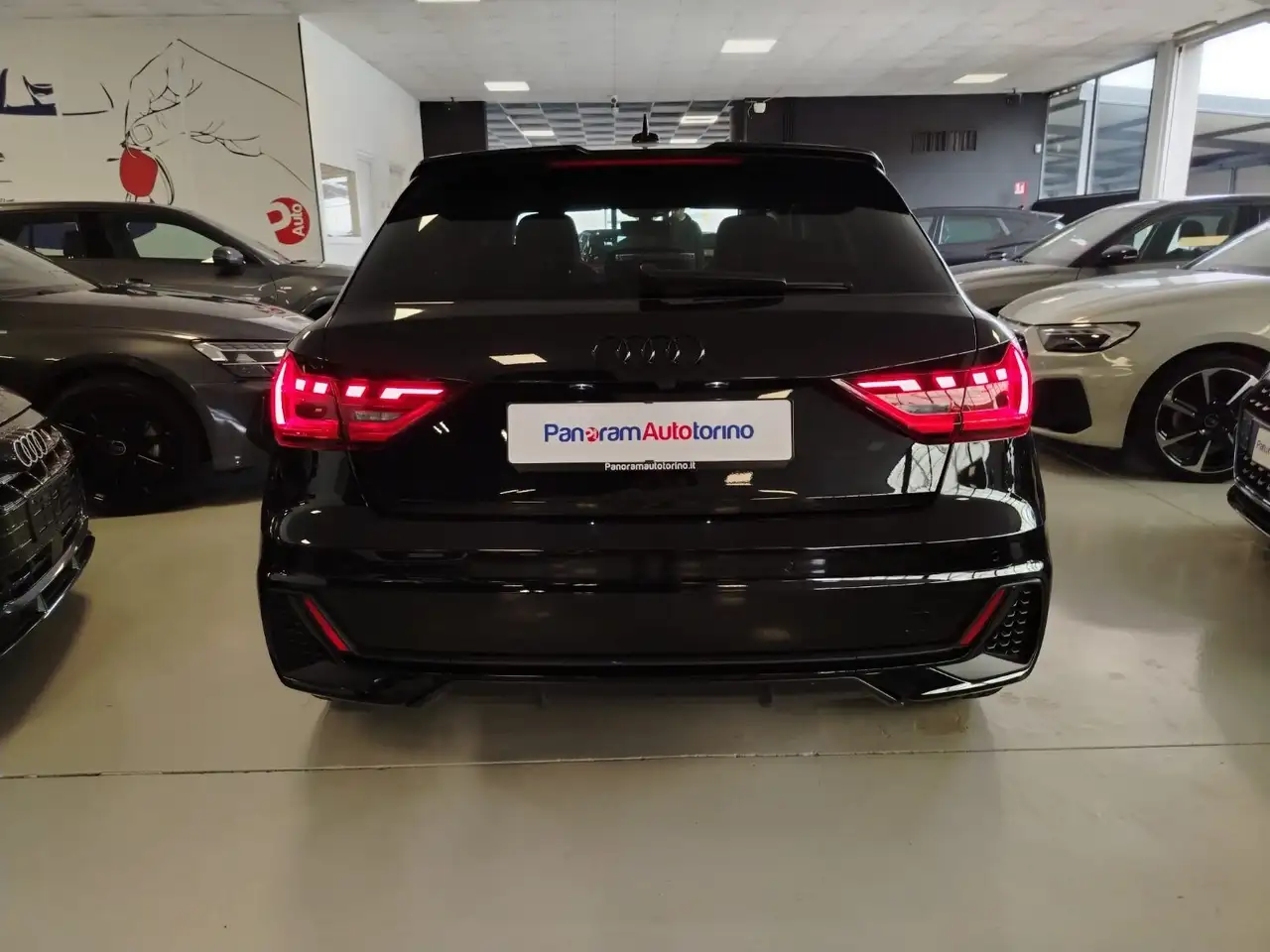 Audi A1 SPB 30 TFSI S tronic Identity Black, миниатюра 4