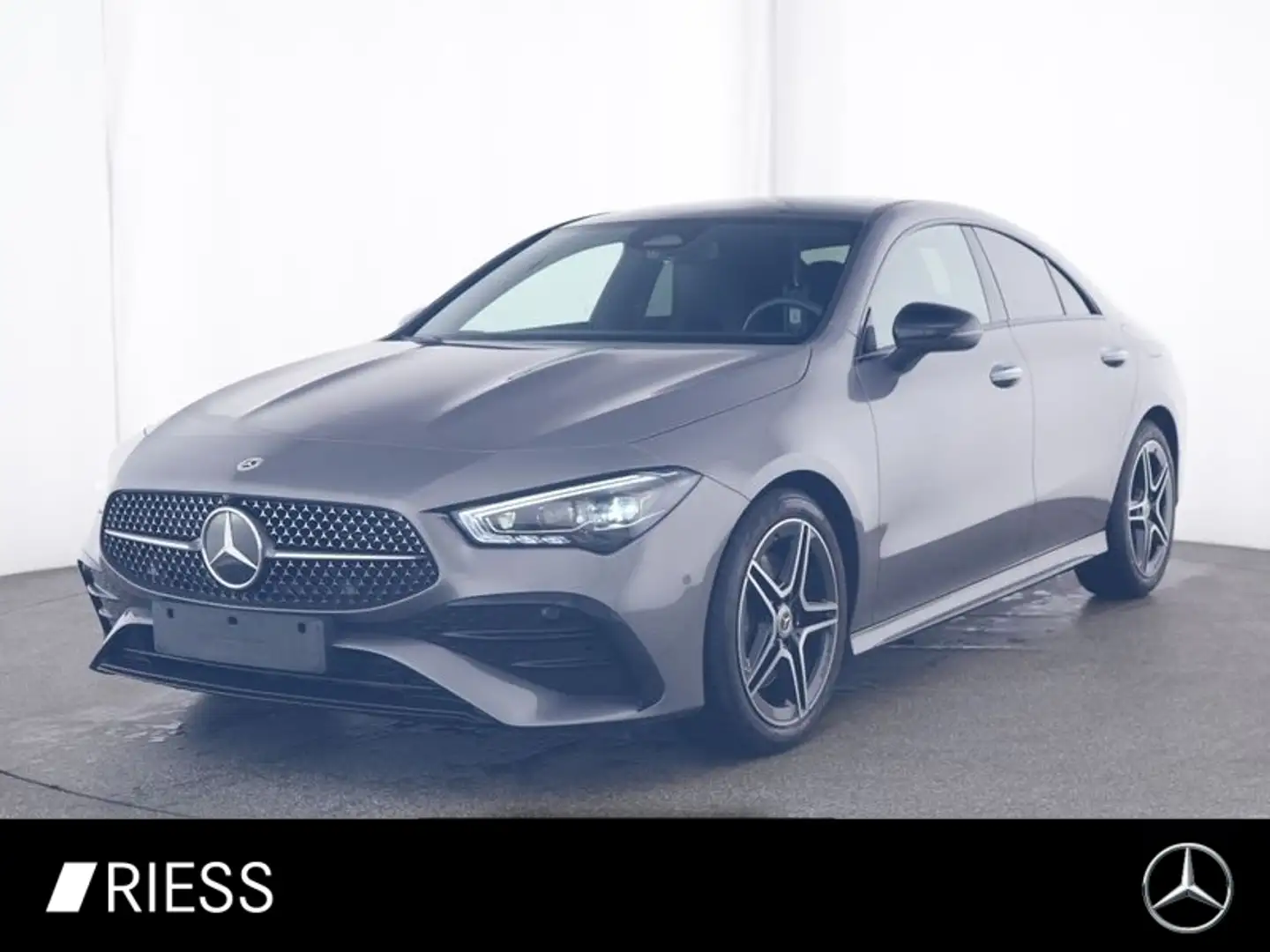 Mercedes-Benz CLA 200 d Coupé AMG SPORT PANO NIGHT MULTIB WINTER-P Gris - 1