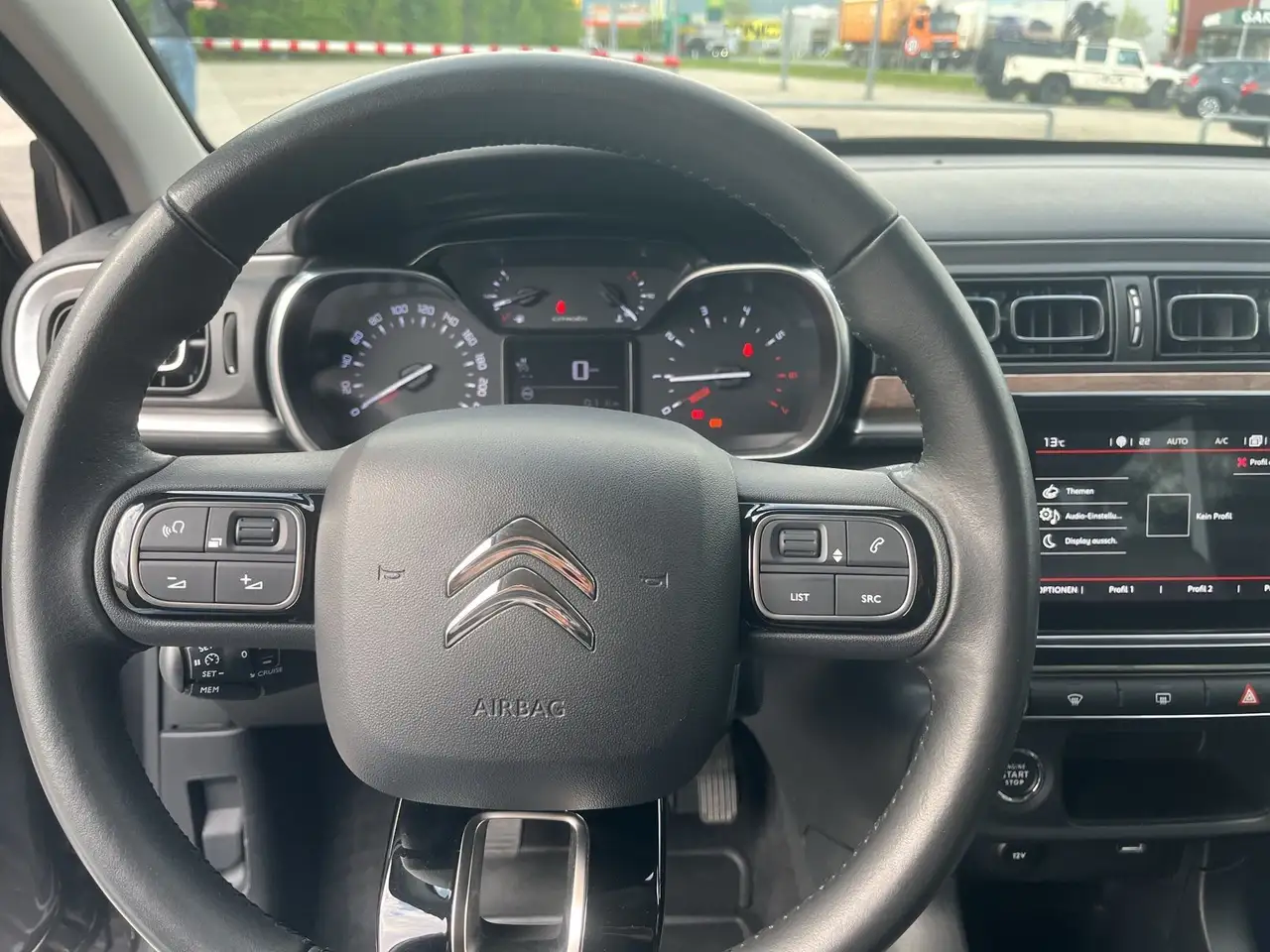 Citroen C3 Pure Tech Shine 10