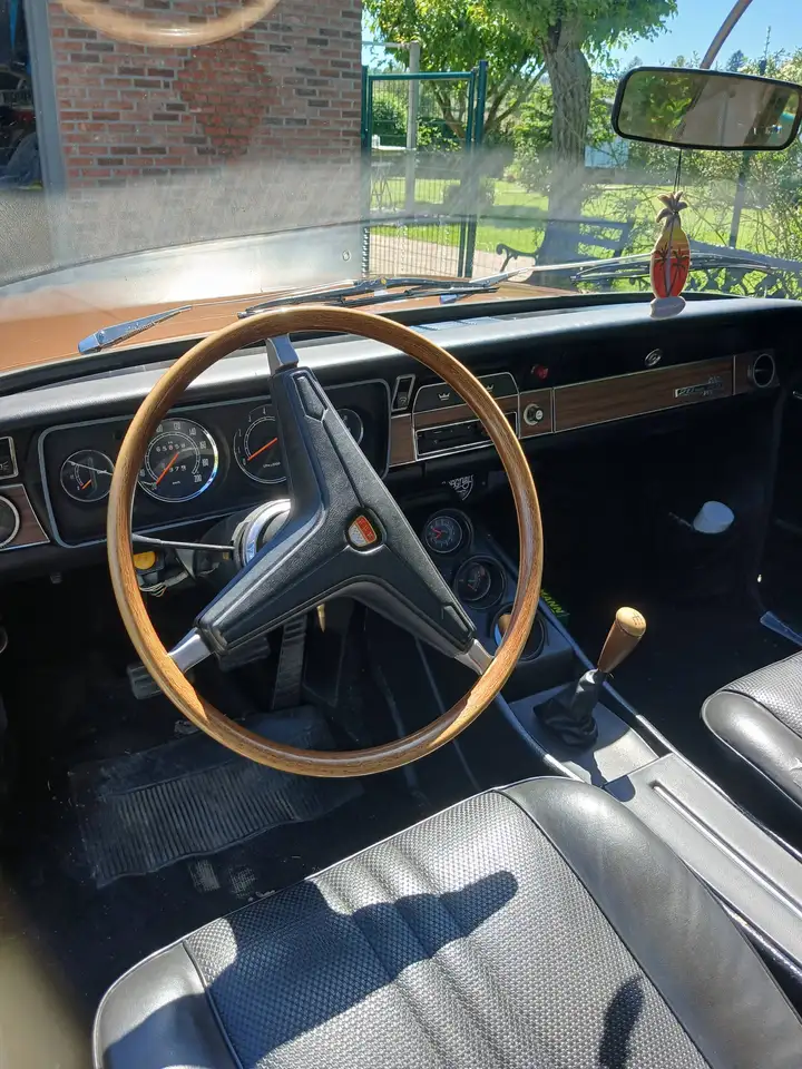 Ford Taunus 20M RS V6 2,3l, foto 10