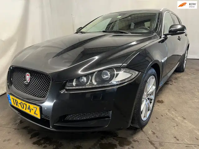 Jaguar XF Sportbrake 2.2D Prestige L.E. - Rondom gebruikerss