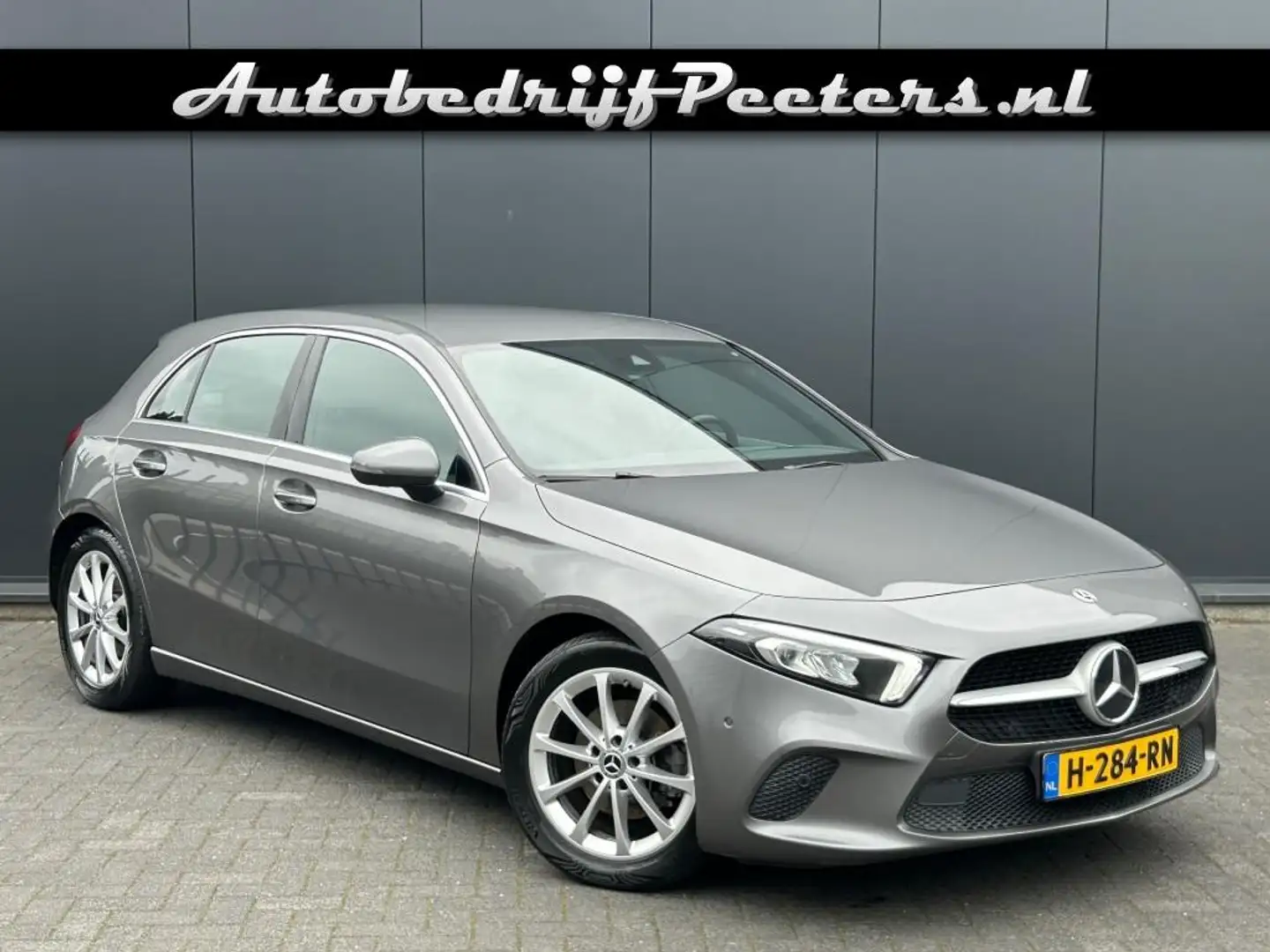 Mercedes-Benz A 180 A 180 Aut7 LED Navi Widescreen Sportstoelen Cruise Gris - 1