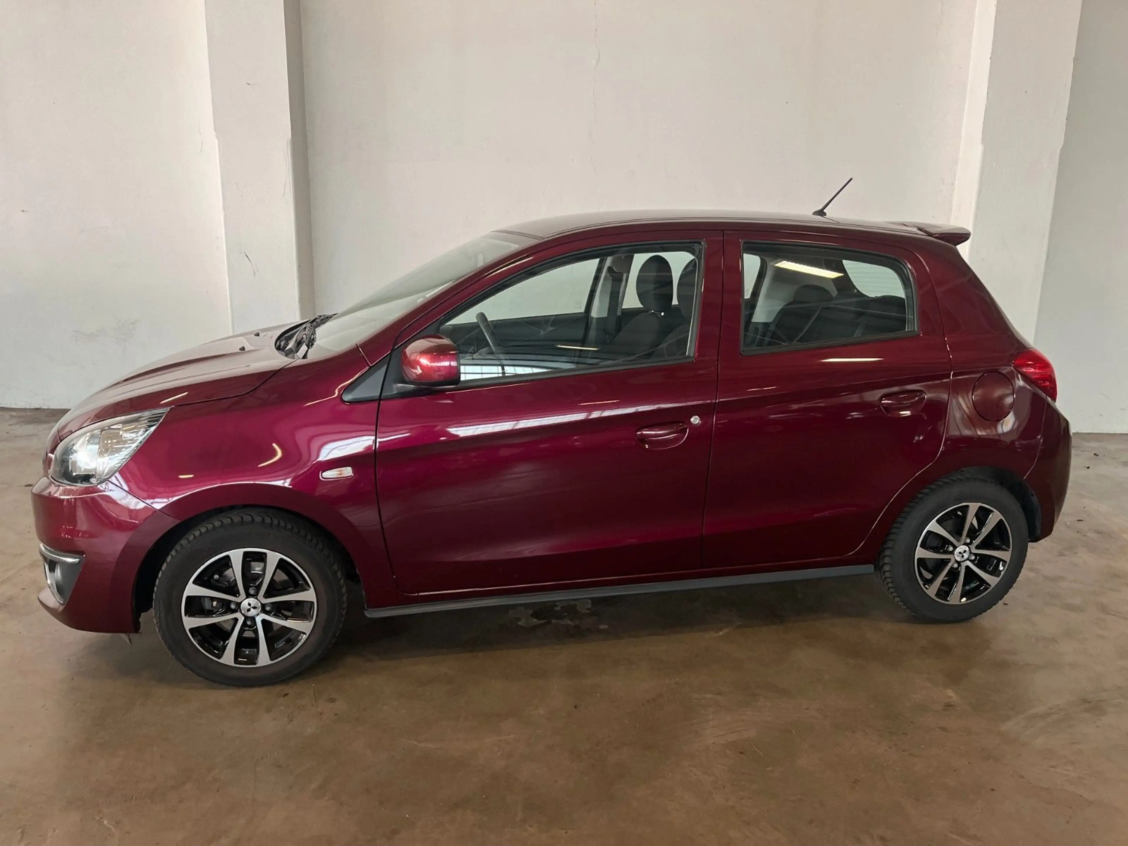Mitsubishi Space Star Edition — photo 3