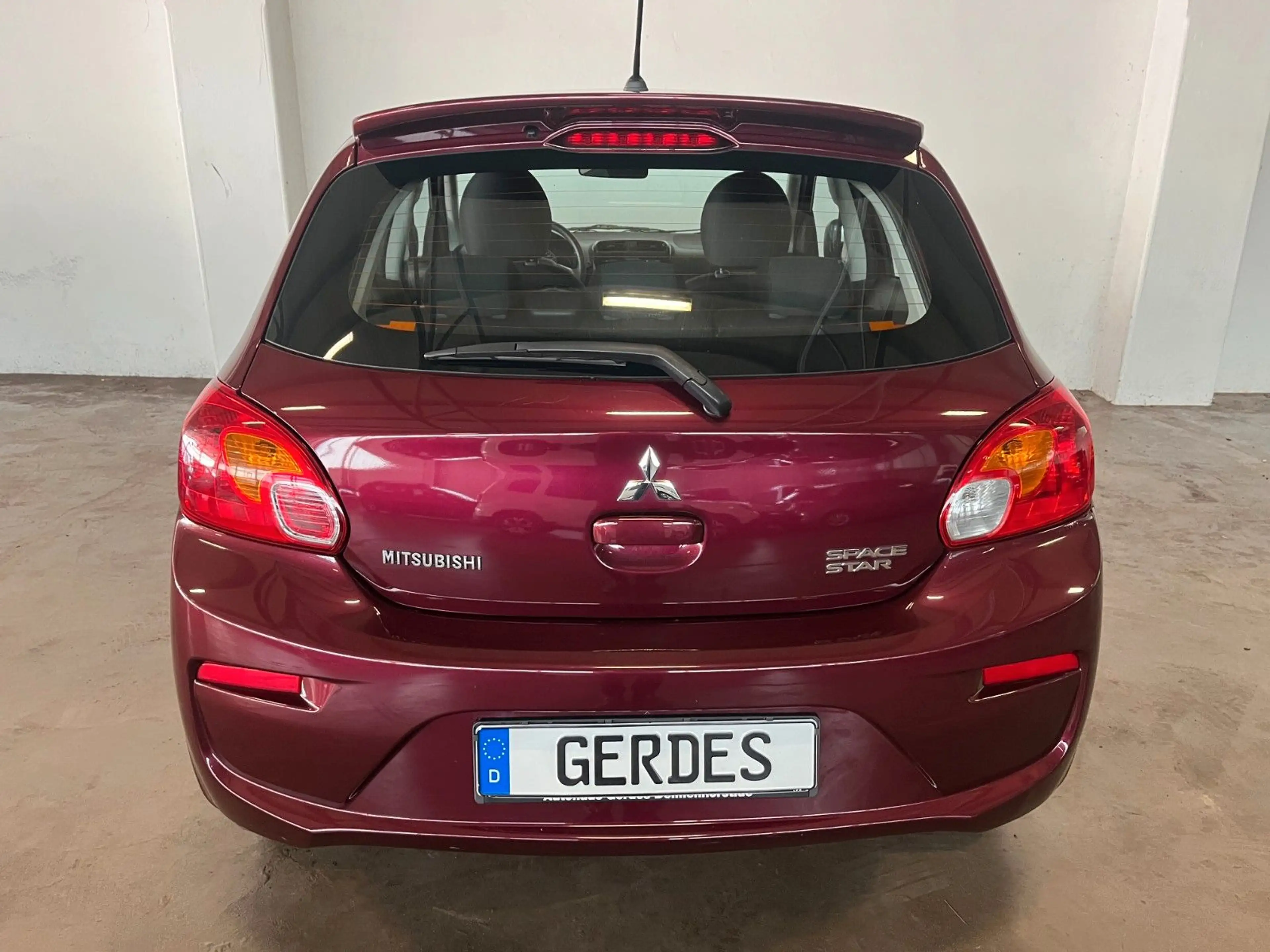 Mitsubishi Space Star Edition — photo 10