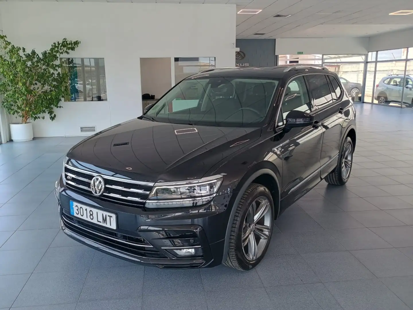Volkswagen Tiguan Allspace 2.0TDI R-Line 4Motion DSG 110kW Negro - 1