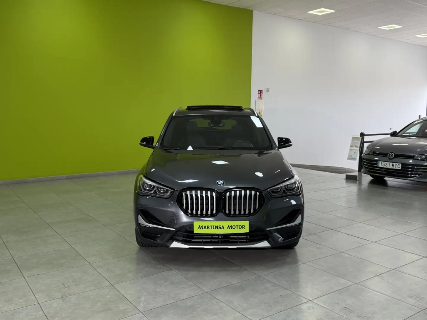 BMW X1 sDrive 18dA Gris - 2