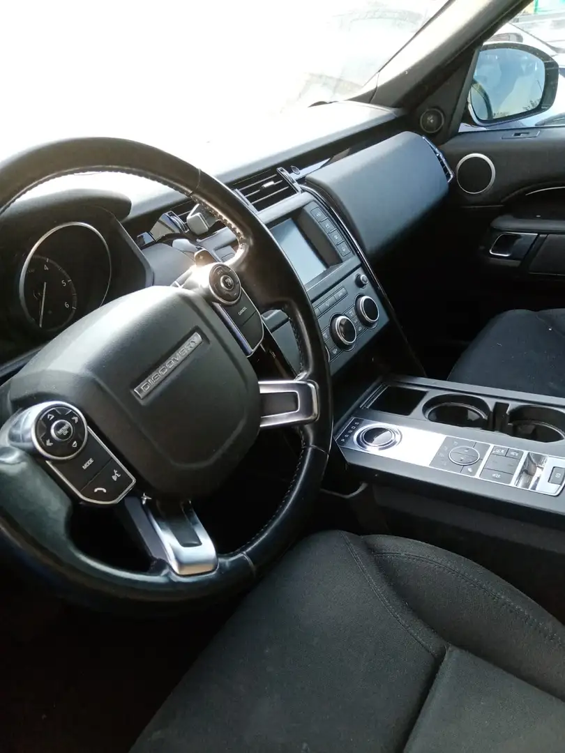 Land Rover Discovery Discovery 2.7 tdV6 SE auto Grey - 2