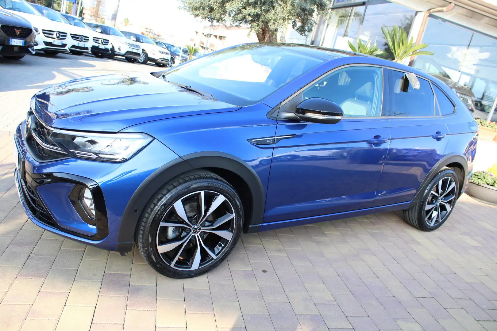 Volkswagen Taigo Taigo 1.0 tsi R-Line 110cv Blauw - 2