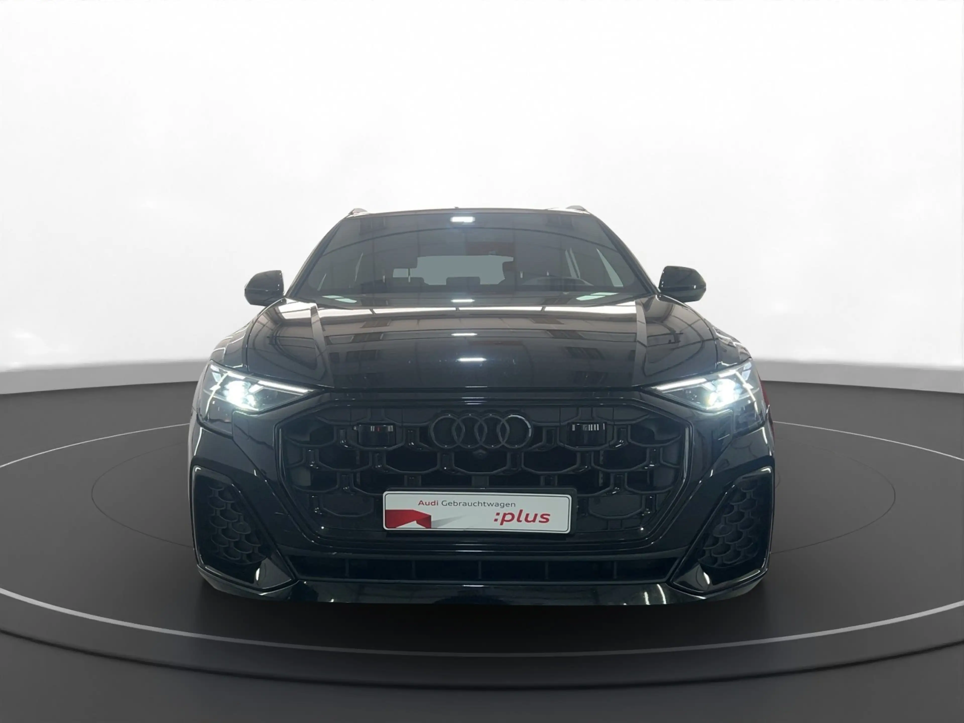 Audi SQ8 4.0 TFSI quattro tiptronic AHK | PANO — photo 3