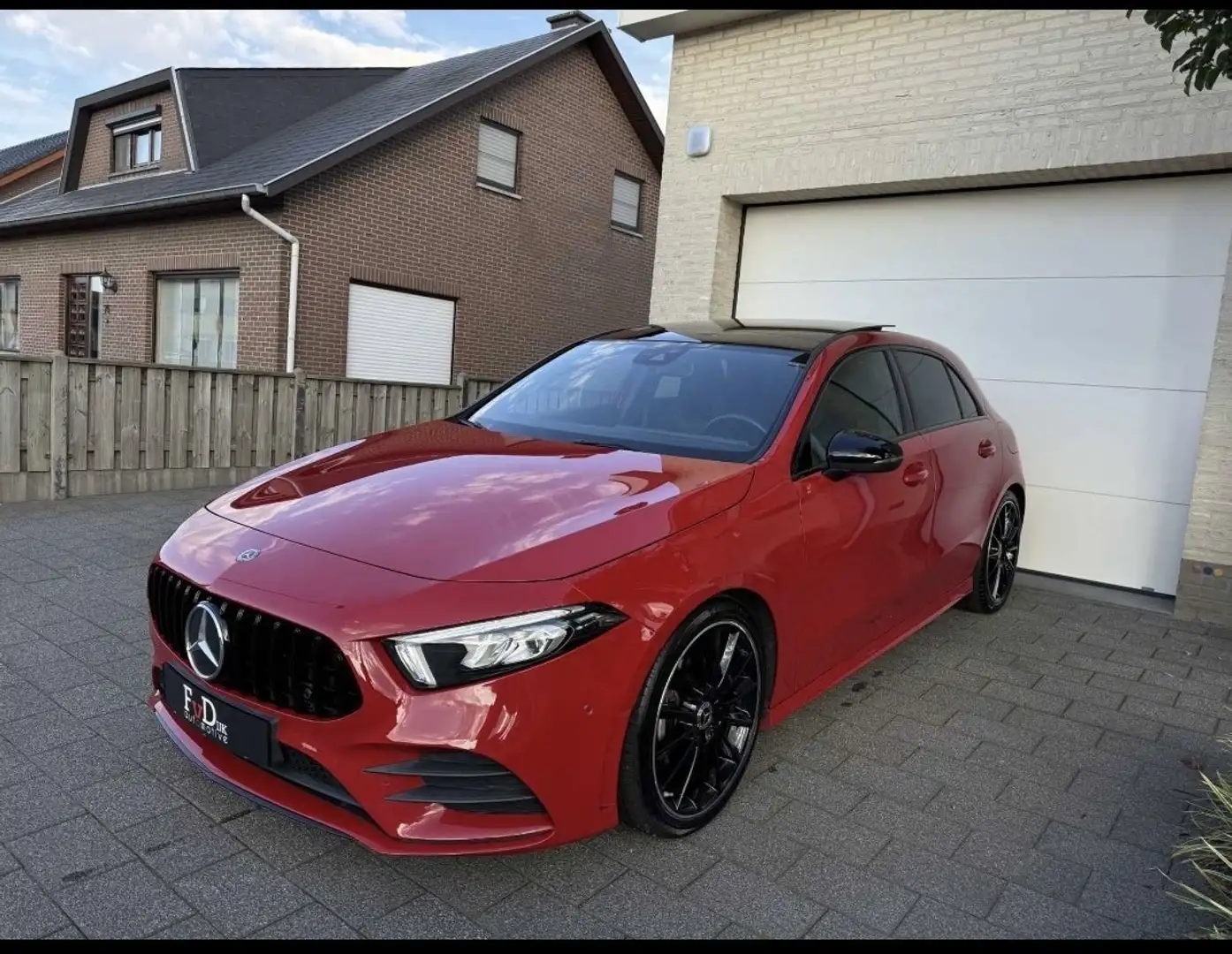 Mercedes-Benz A 200 Premium crvena - 1