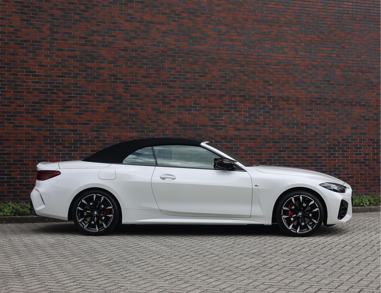 BMW 440 4-serie Cabrio M440i xDrive | Airscarf - Harman Ka — photo 14