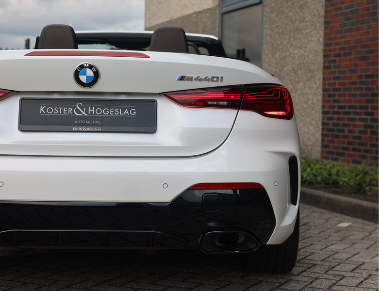 BMW 440 4-serie Cabrio M440i xDrive | Airscarf - Harman Ka — photo 13