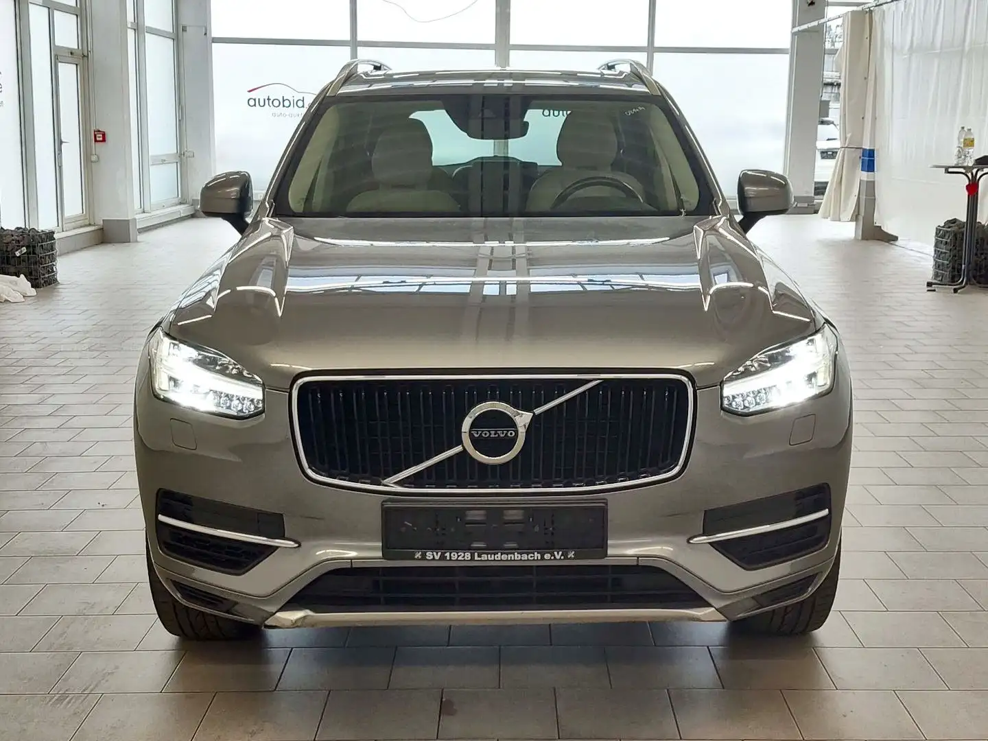 Volvo XC90 Geartronic AWD 7SITZE+AHKPL+P-DACH+AHKPL Grau - 2