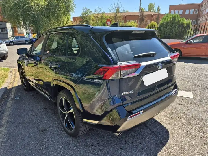 Toyota RAV4 2.5l 220H Style 4WD (2022) 2022, foto 4
