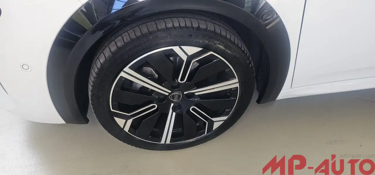 Lancia Ypsilon 2025