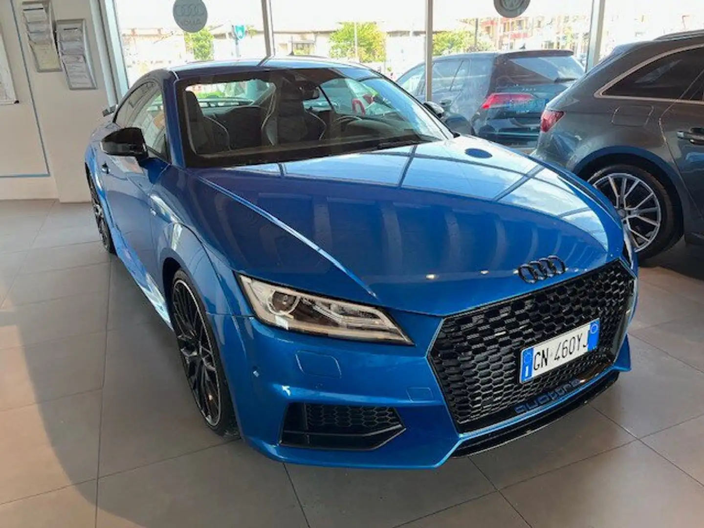 Audi TT TT Coupé 2.0 TFSI quattro S tronic S line Blau - 2