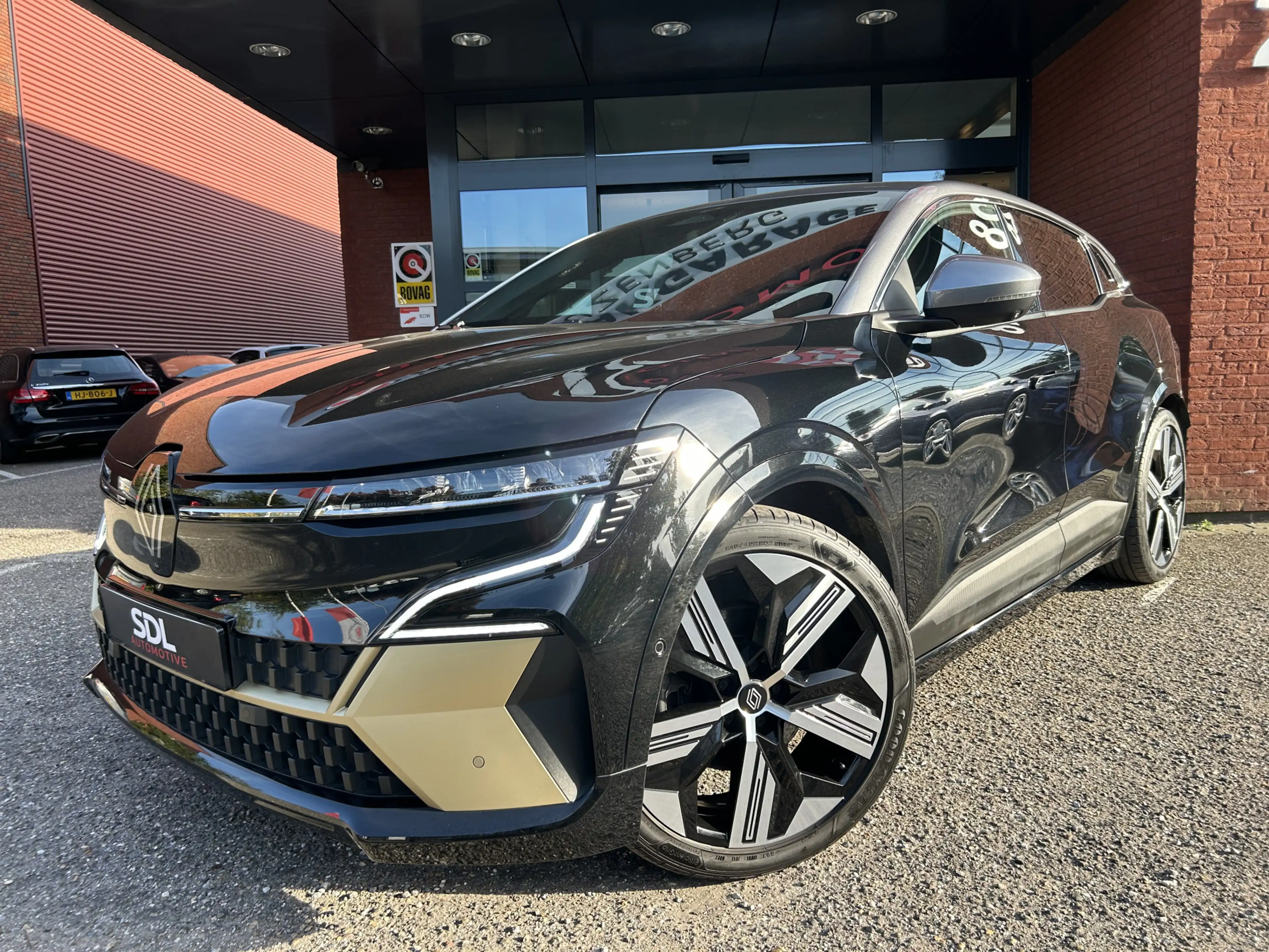 Renault Megane E-Tech EV60 Optimum Charge Iconic // SNEL LADEN // FULL L — photo 2