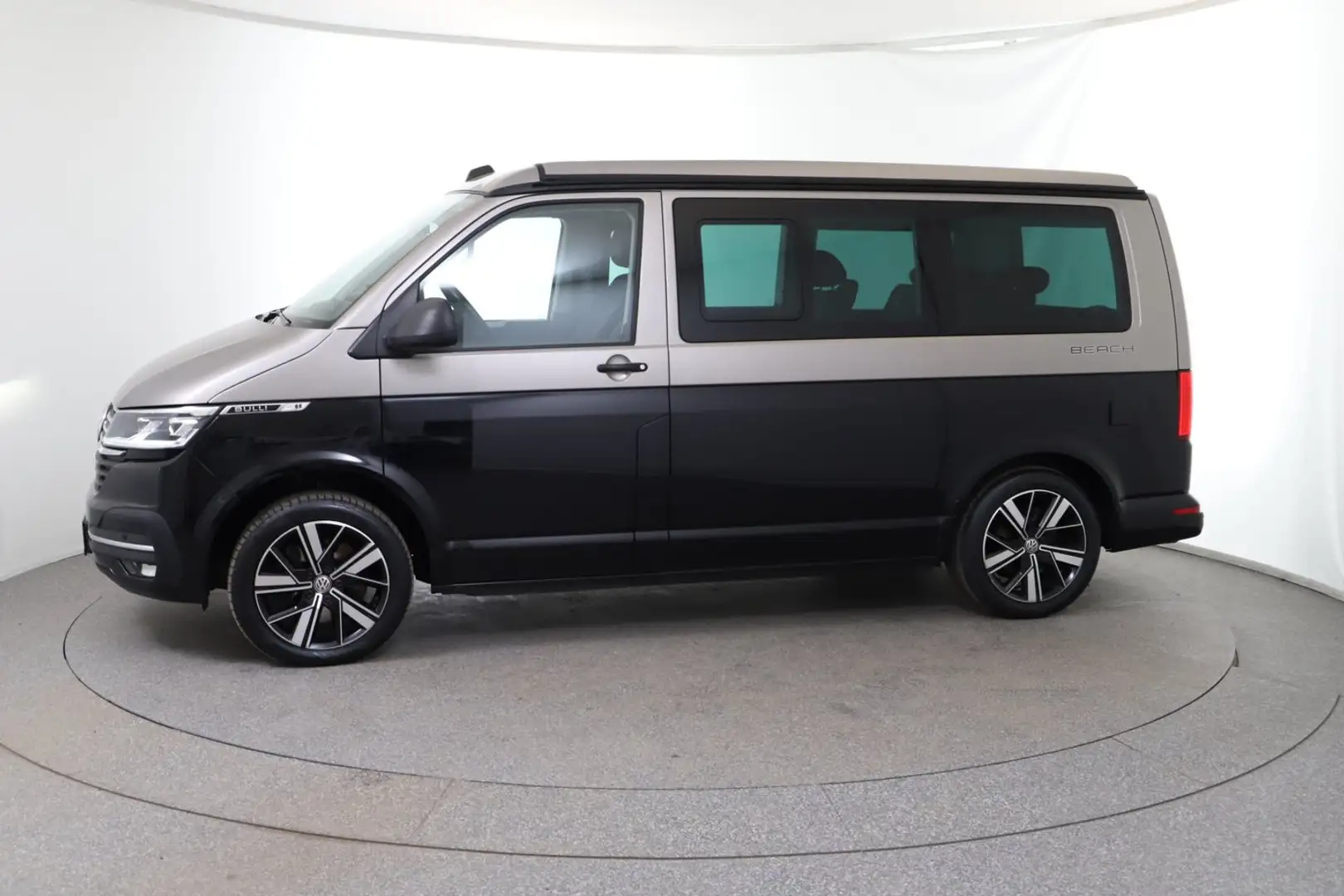 Volkswagen T6.1 California VW T6.1 California Beach TDI 4MOTION Groen - 2