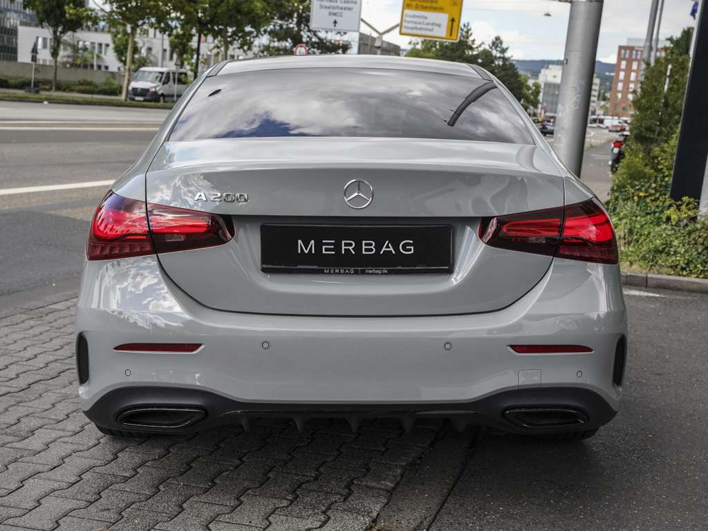 Mercedes-Benz A 200
