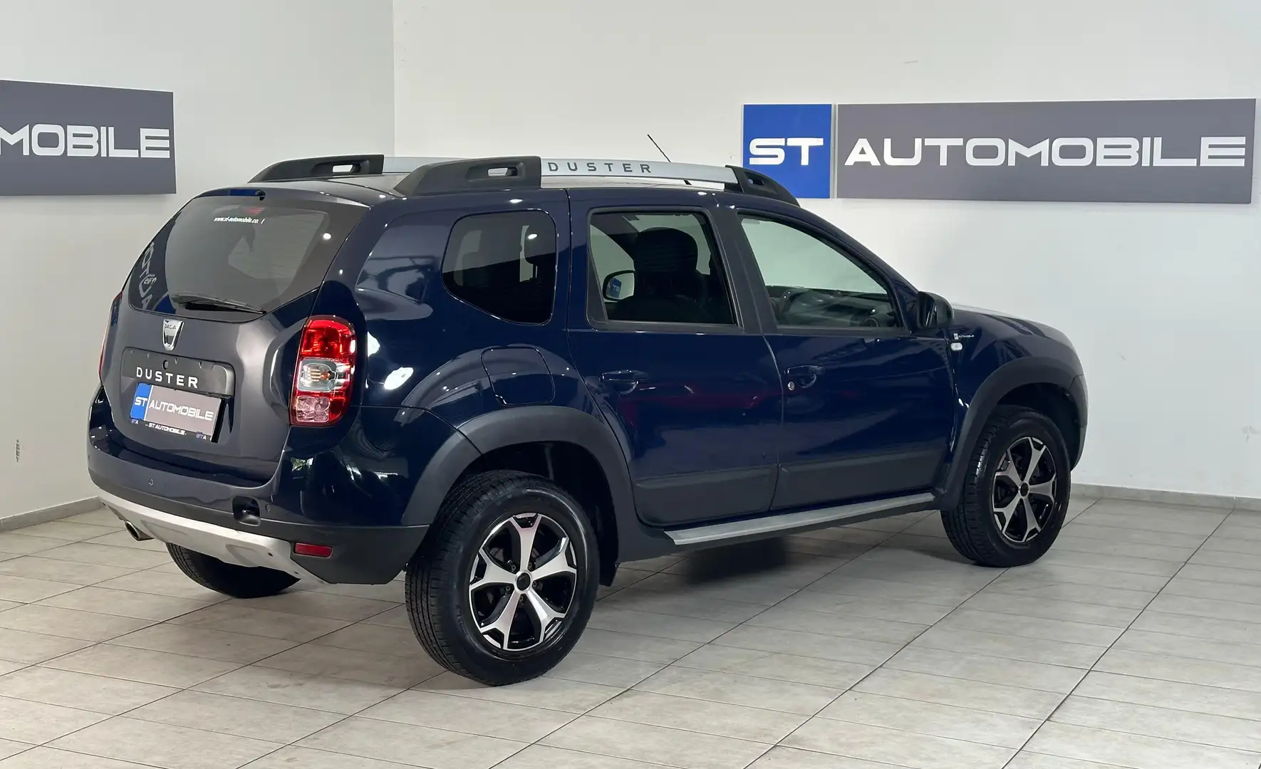 Dacia Duster Basis 4x2 // 1.BESITZ // KAMERA // NAVI // PDC // - 2
