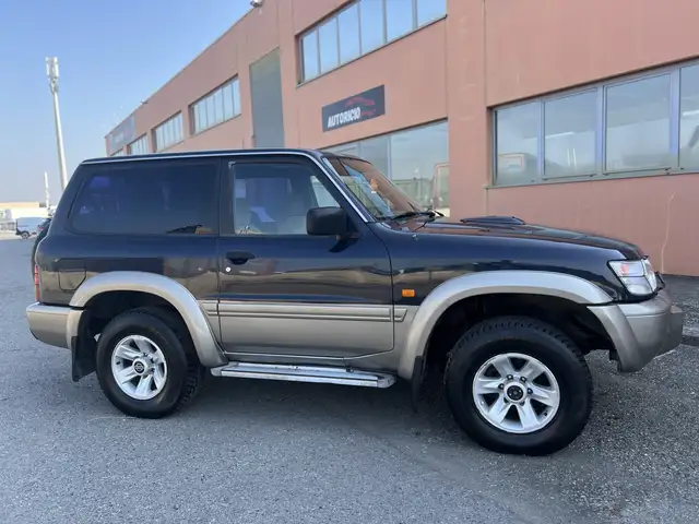 Nissan Patrol GR HT 3.0 td-di Luxury Autocarro con gancio traino