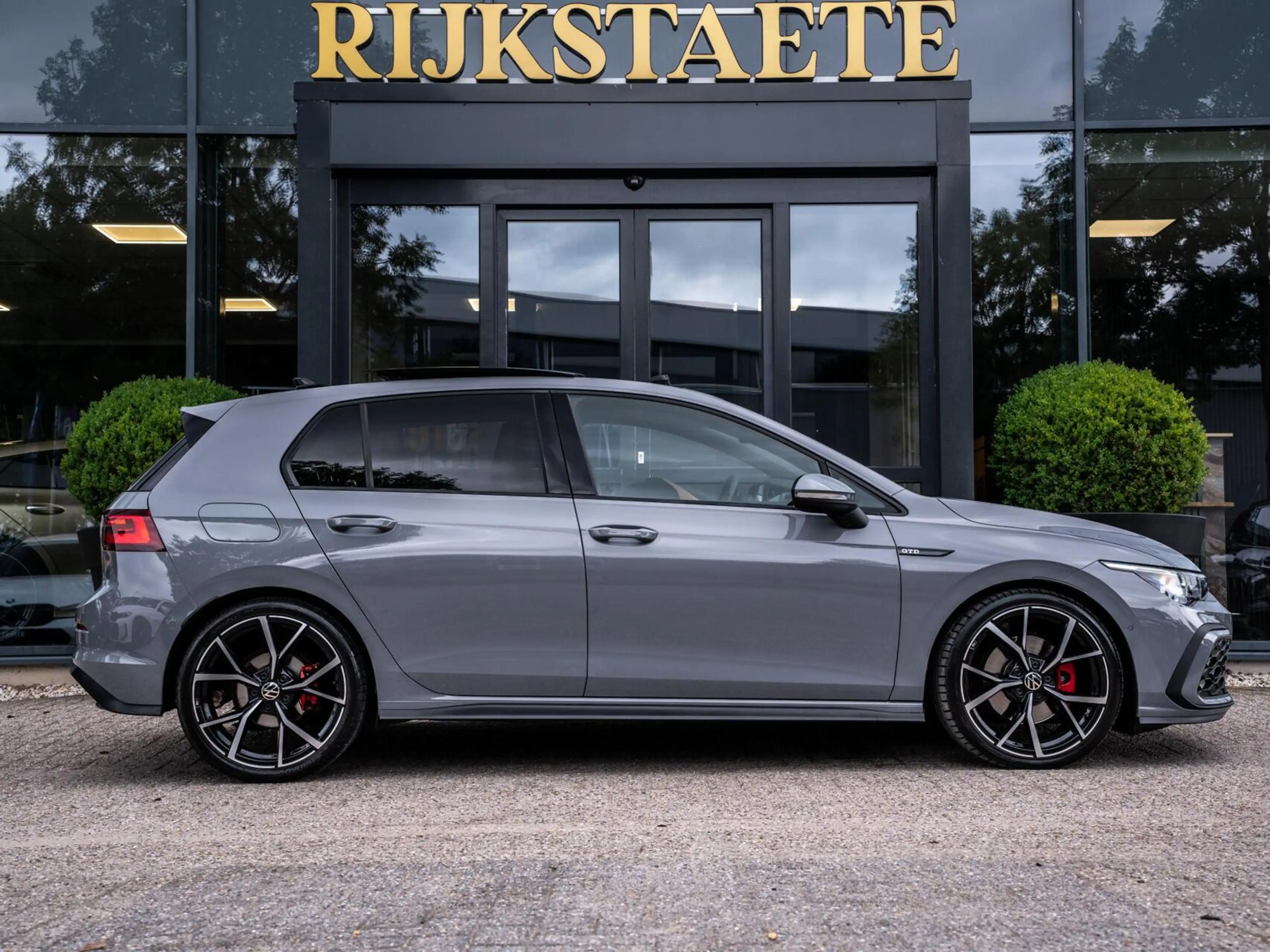 Volkswagen Golf GTD 2.0 TDI GTD|PANO|ACC|CARPLAY|STOEL/STUURVERW — photo 6