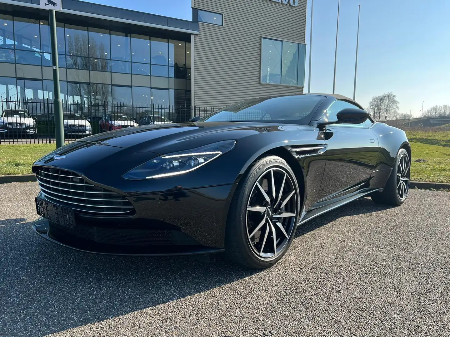 Aston Martin Volante DB11 Volante V8 Nero - 1