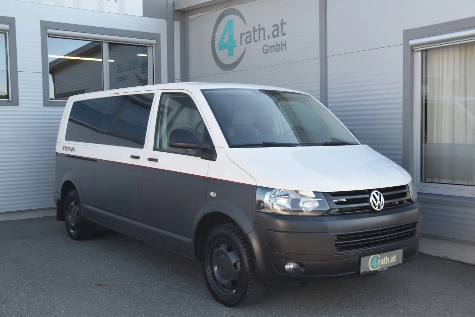 Volkswagen T5 Kombi Kombi LR 2,0 TDI 4Motion AHK / NETTO: 12.483 € Grau - 1