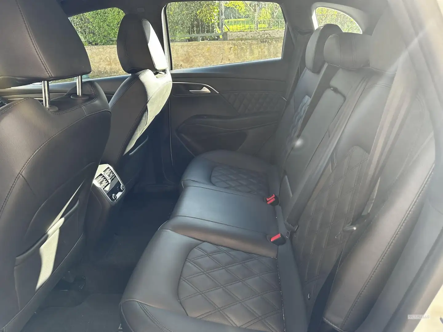 Borgward BX7 luxury edition Beyaz - 2