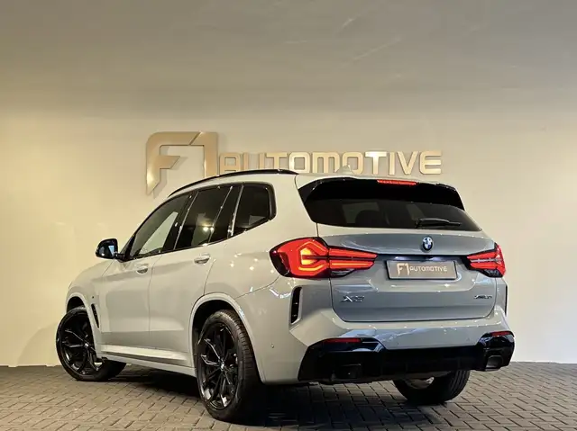 BMW X3 view 4