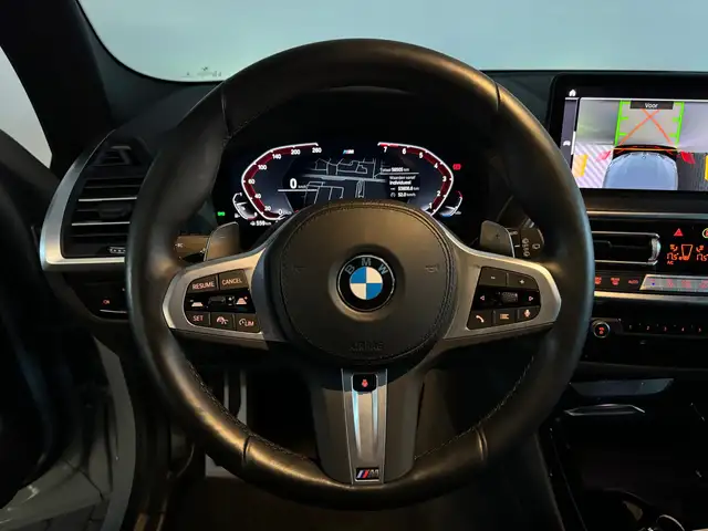 BMW X3 view 11