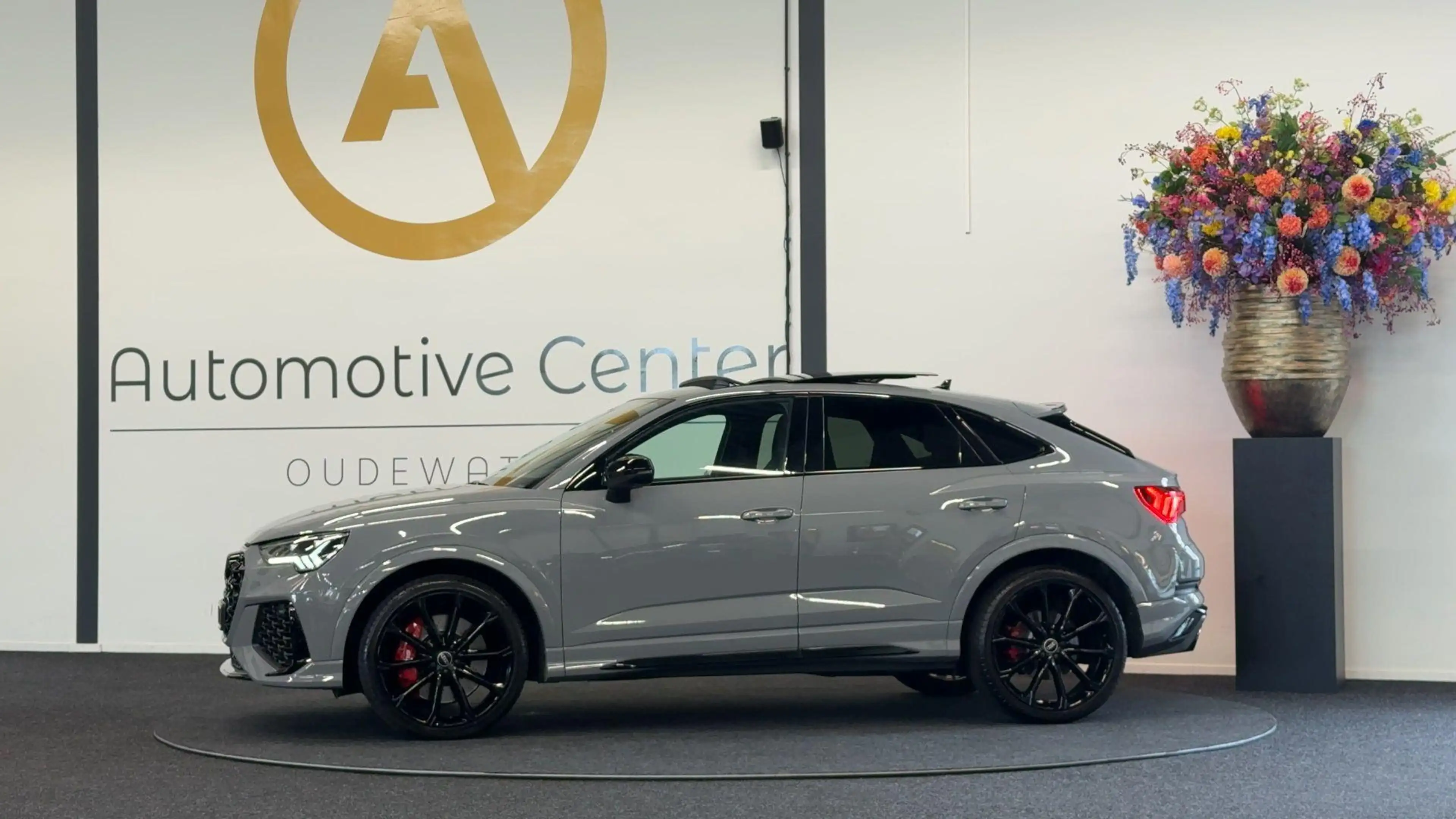 Audi RS Q3 Sportback 2.5 TFSI | PANO | B&O | 360 | SPORTUITLA — photo 13