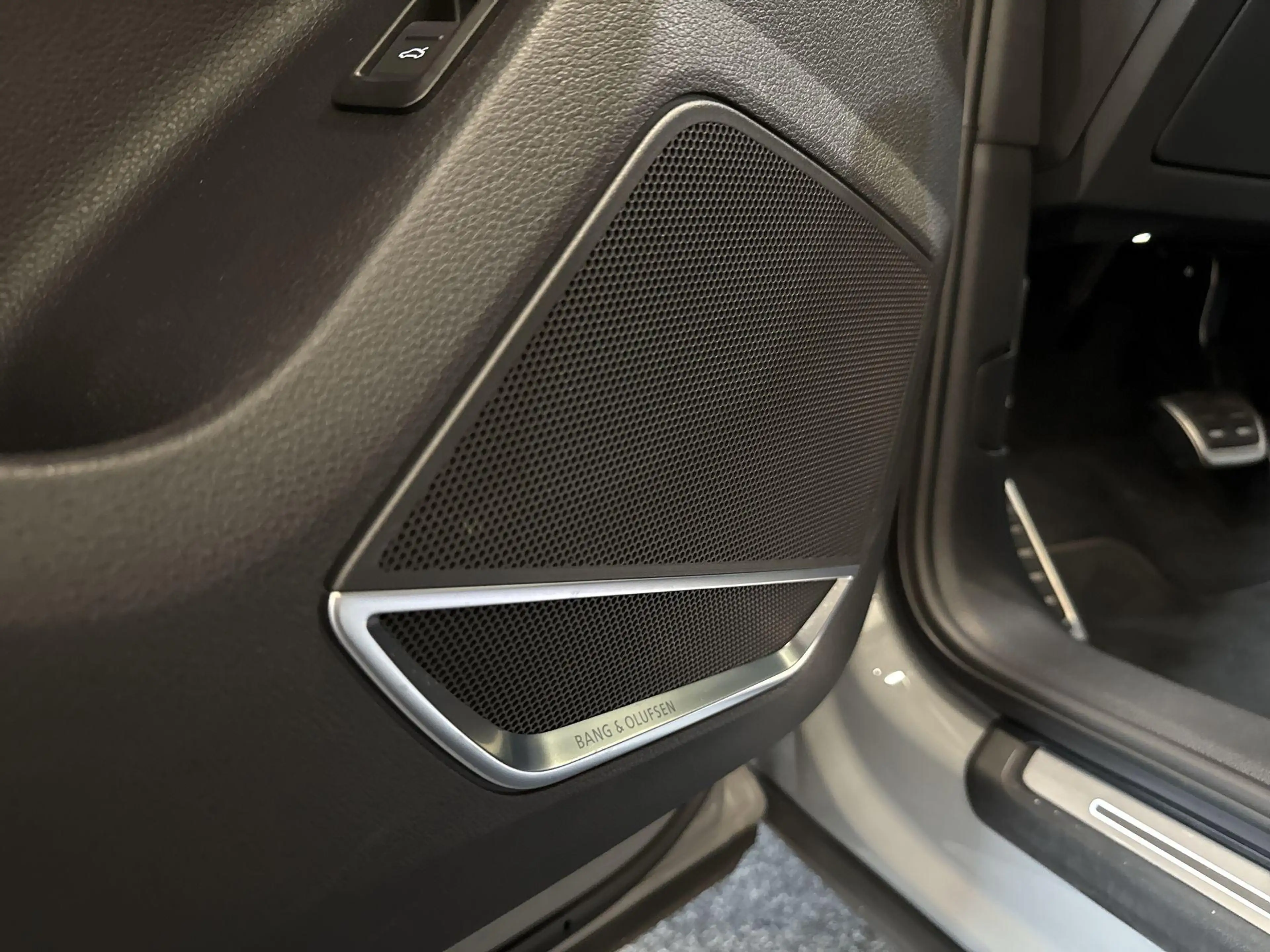 Audi RS Q3 Sportback 2.5 TFSI | PANO | B&O | 360 | SPORTUITLA — photo 7