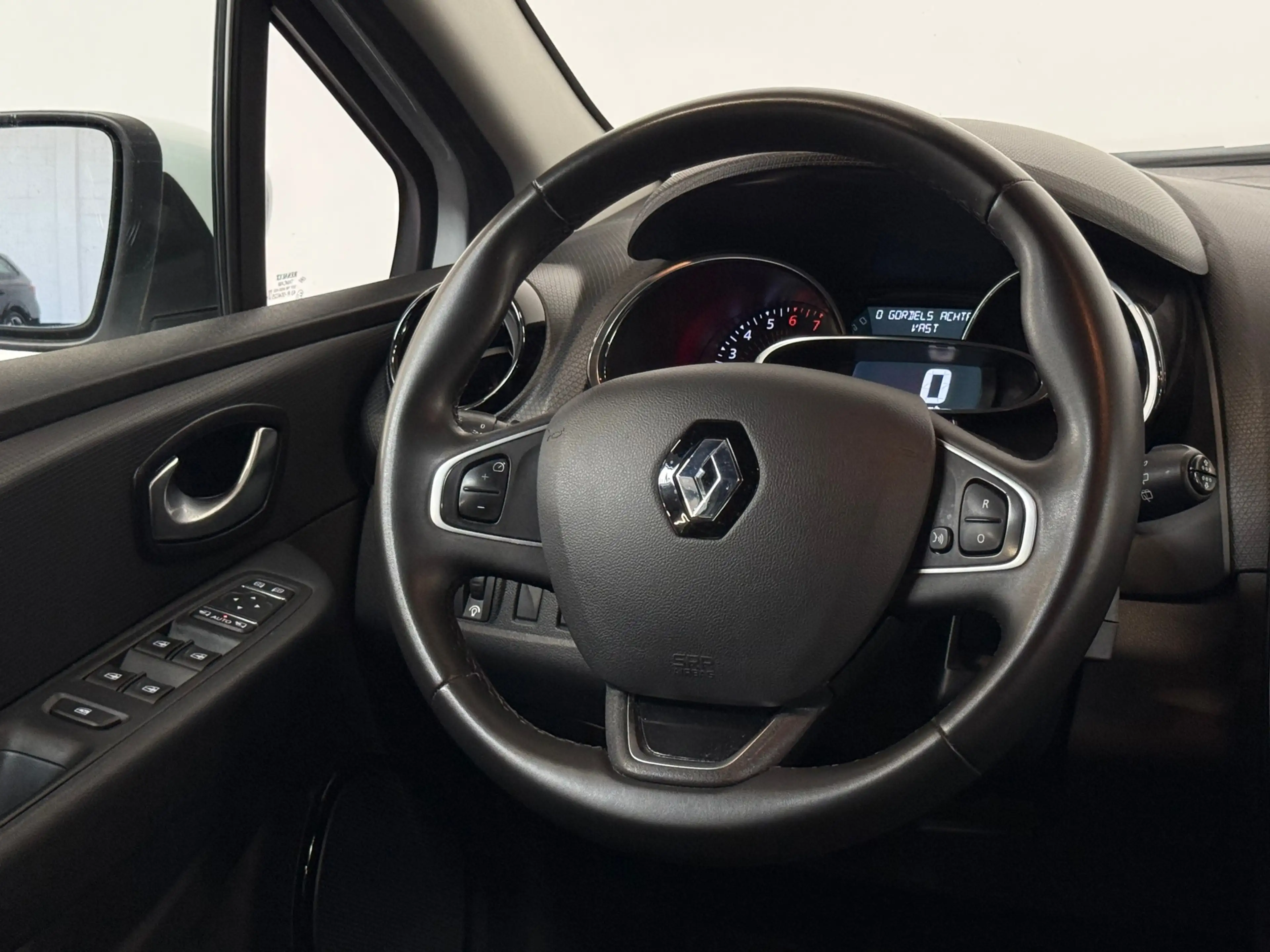 Renault Clio 0.9 TCe Limited Clima Stoelverwarming Navi CarPlay — photo 15