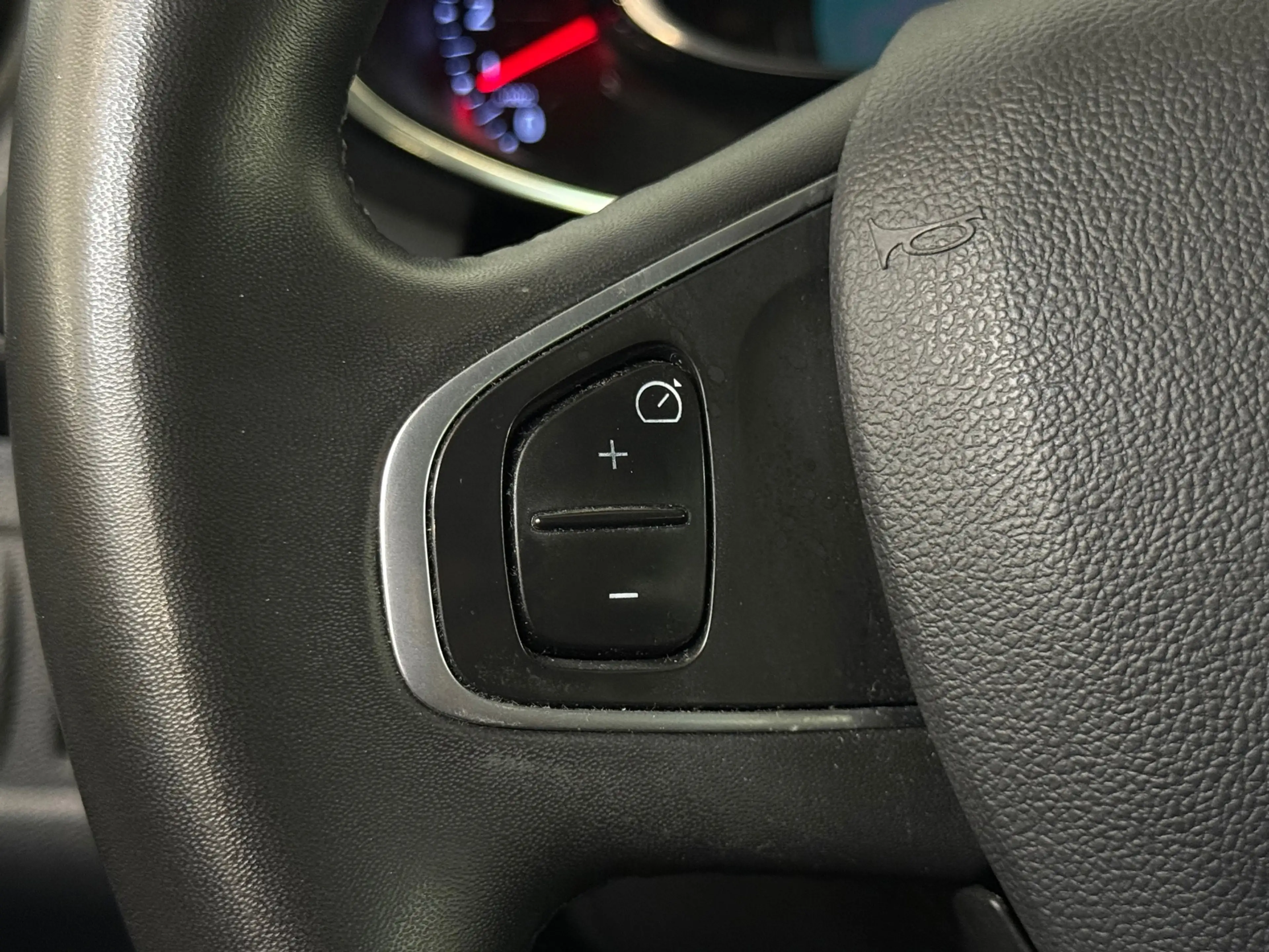 Renault Clio 0.9 TCe Limited Clima Stoelverwarming Navi CarPlay — photo 17