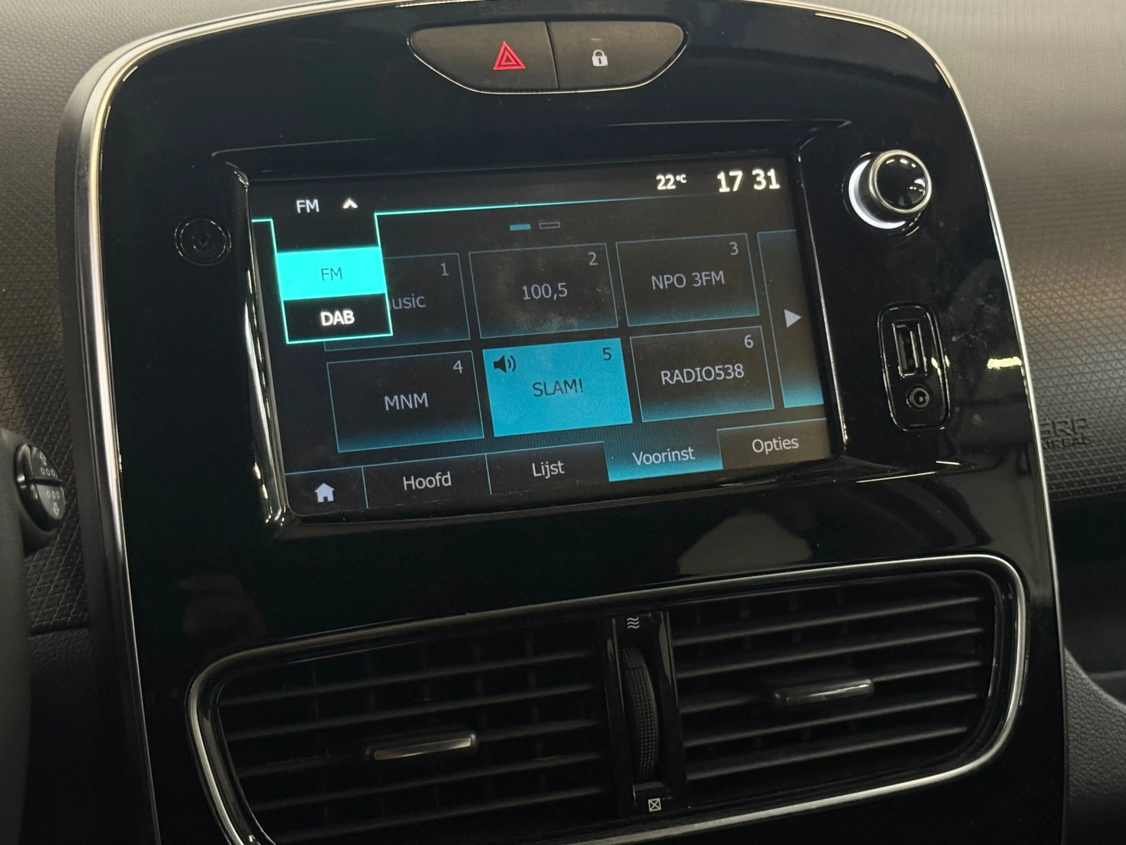 Renault Clio 0.9 TCe Limited Clima Stoelverwarming Navi CarPlay — photo 22