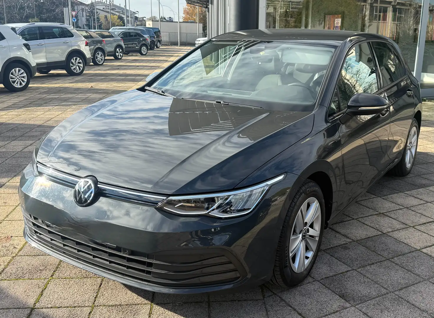 Volkswagen Golf Golf VIII  2.0 tdi Life 115cv dsg Grigio - 1