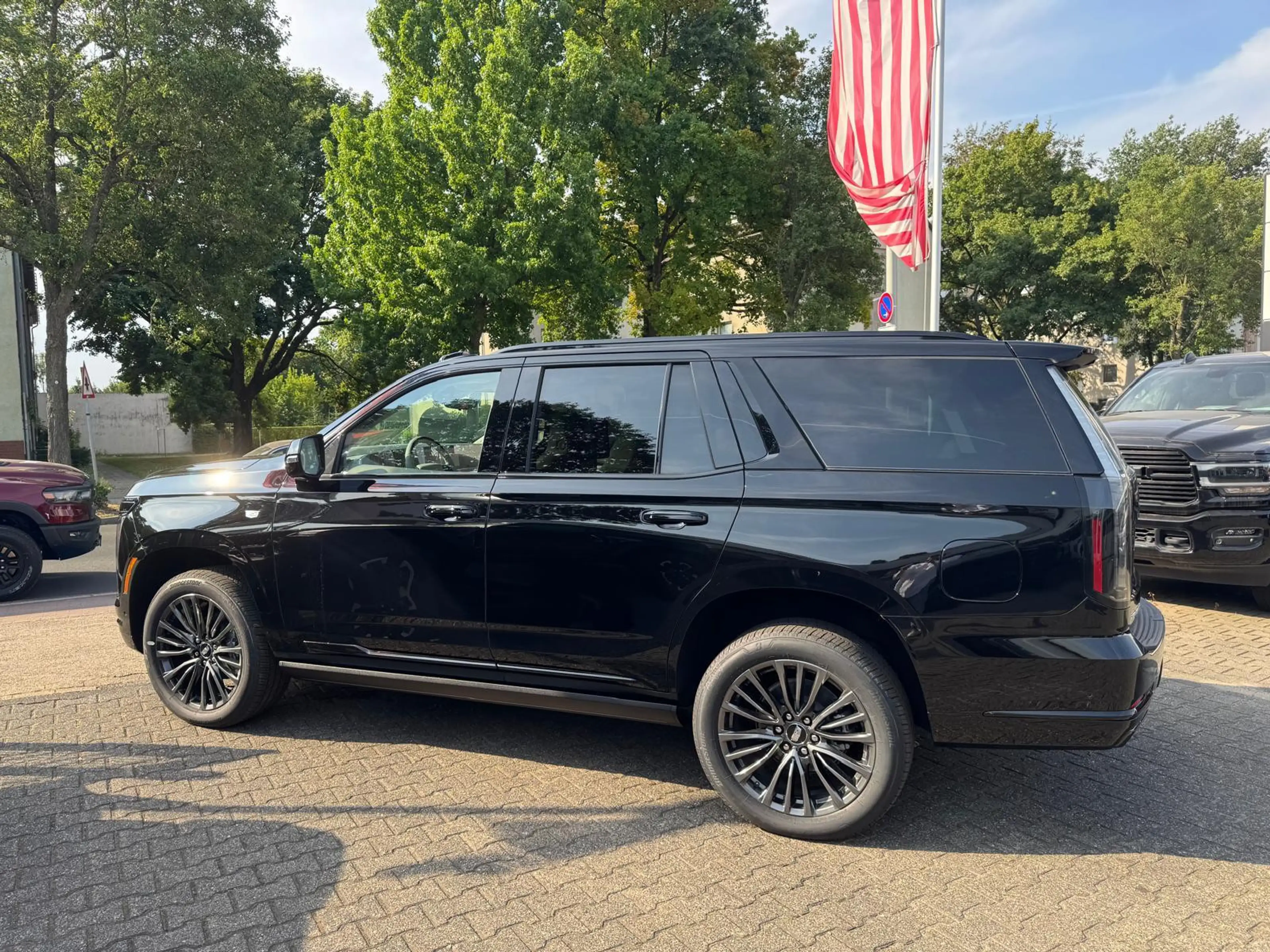 Cadillac Escalade 6.2 V8 Platinum Sport 2026 — photo 12