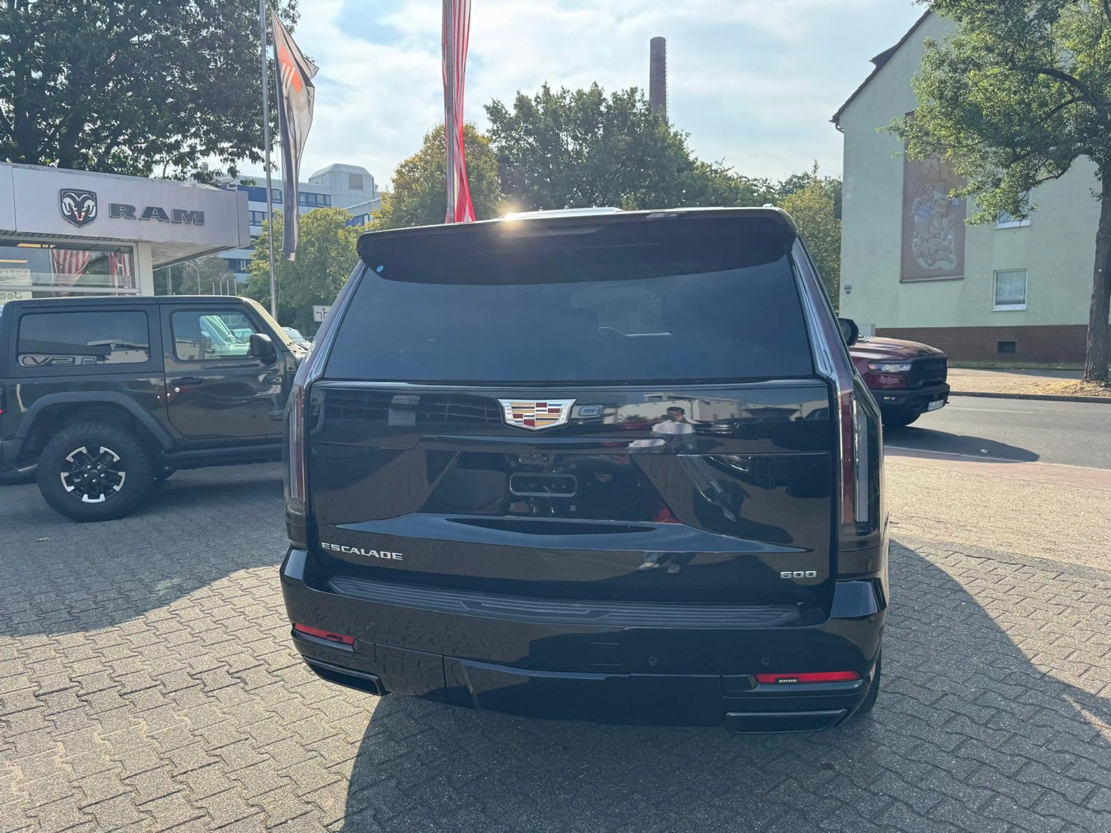 Cadillac Escalade 6.2 V8 Platinum Sport 2026 — photo 8
