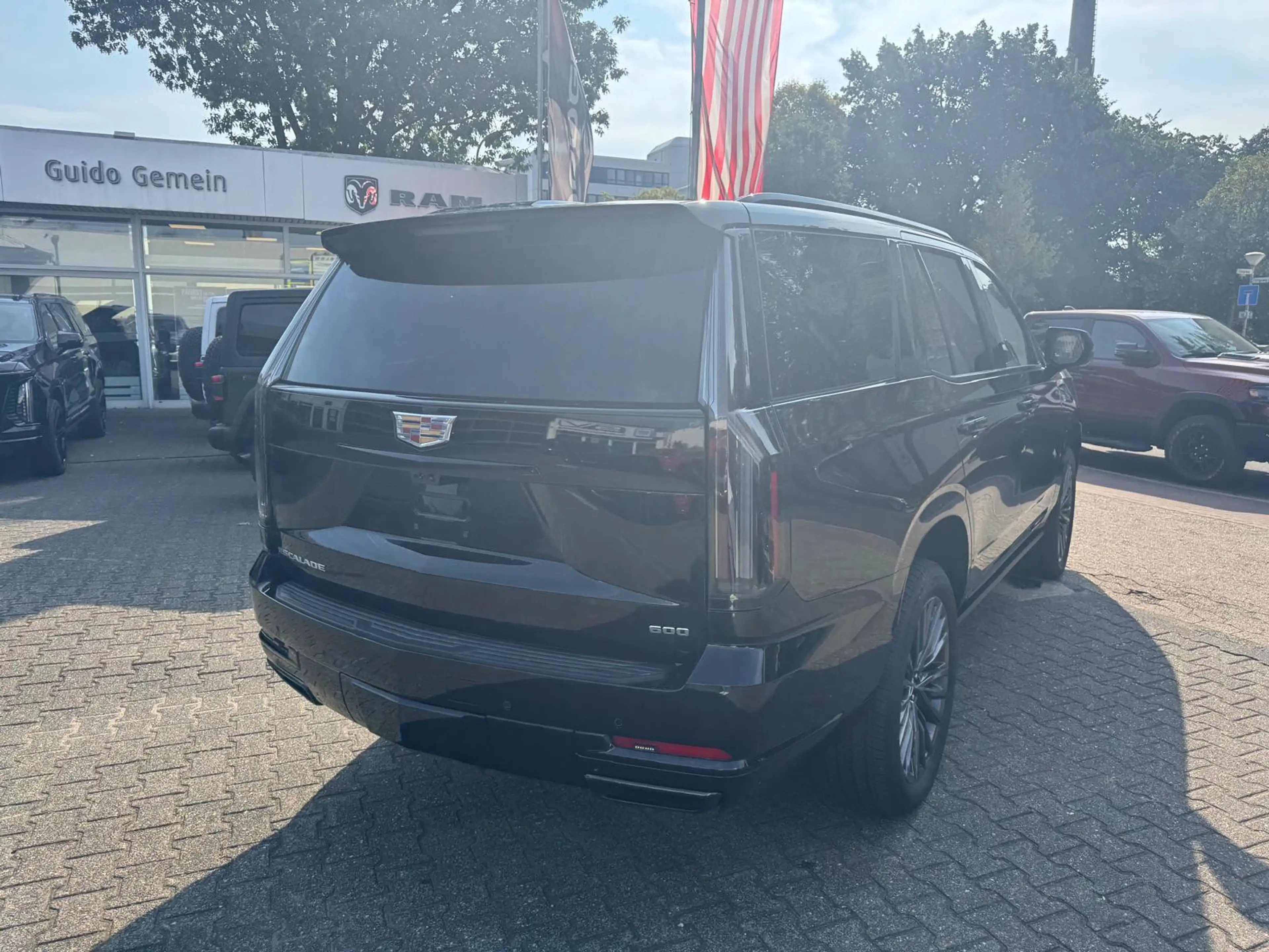 Cadillac Escalade 6.2 V8 Platinum Sport 2026 — photo 7