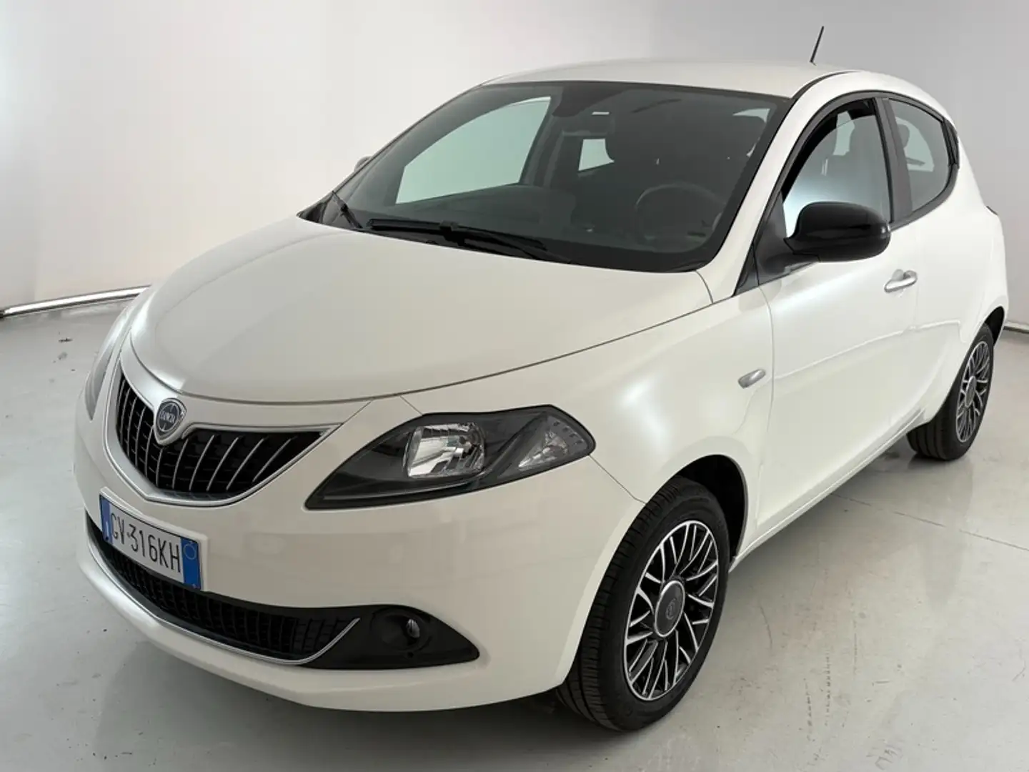 Lancia Ypsilon 1.0 FireFly Hybrid Platino Bianco - 1
