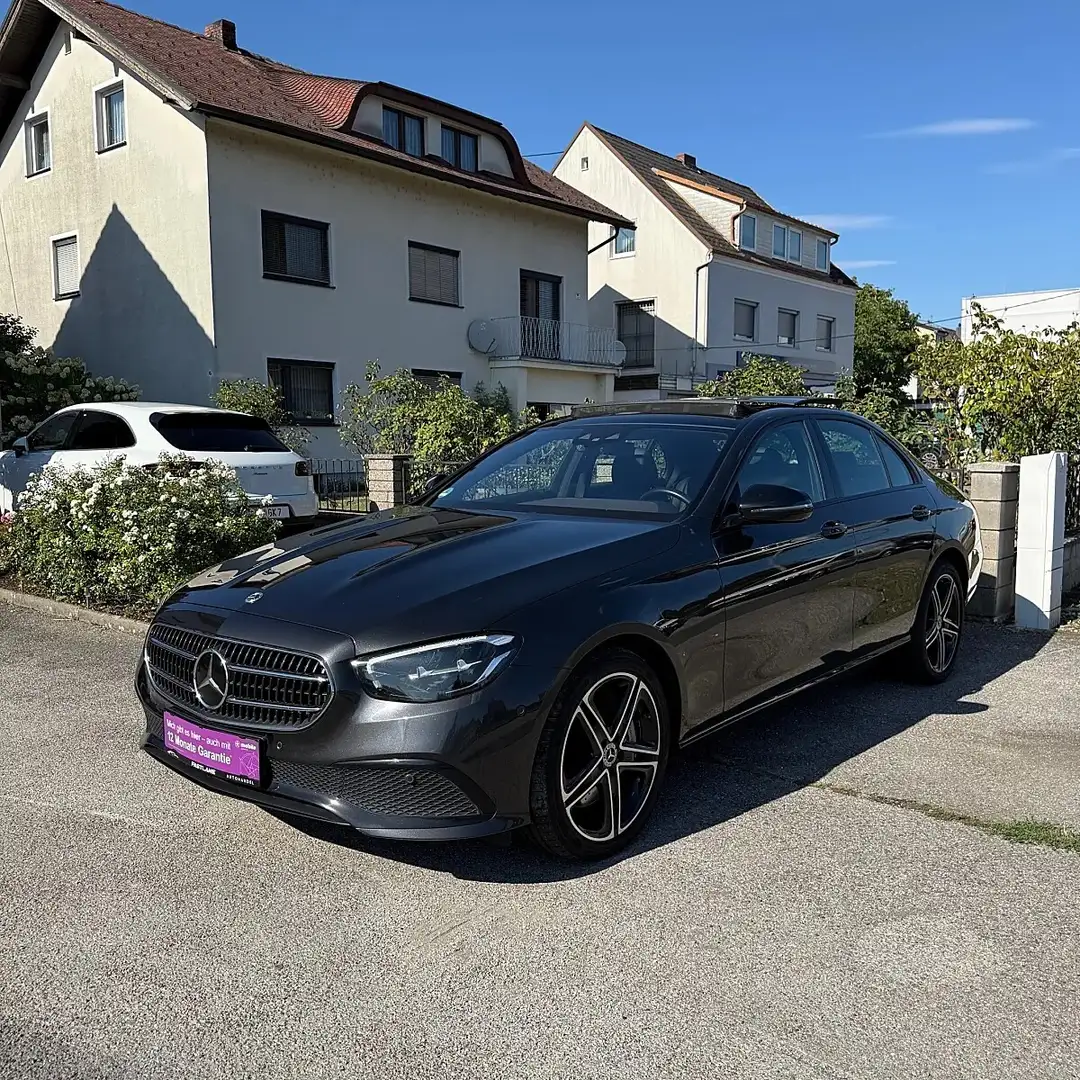 Mercedes-Benz E 300 Avantgarde Aut. - 1