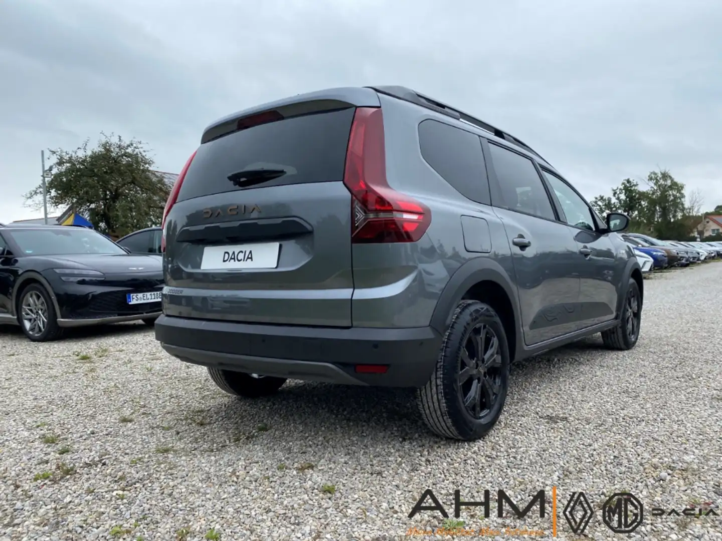 Dacia Jogger Extreme+ ECO-G 100 LPG Navi Klimaautom Fahrerprofi Grau - 2